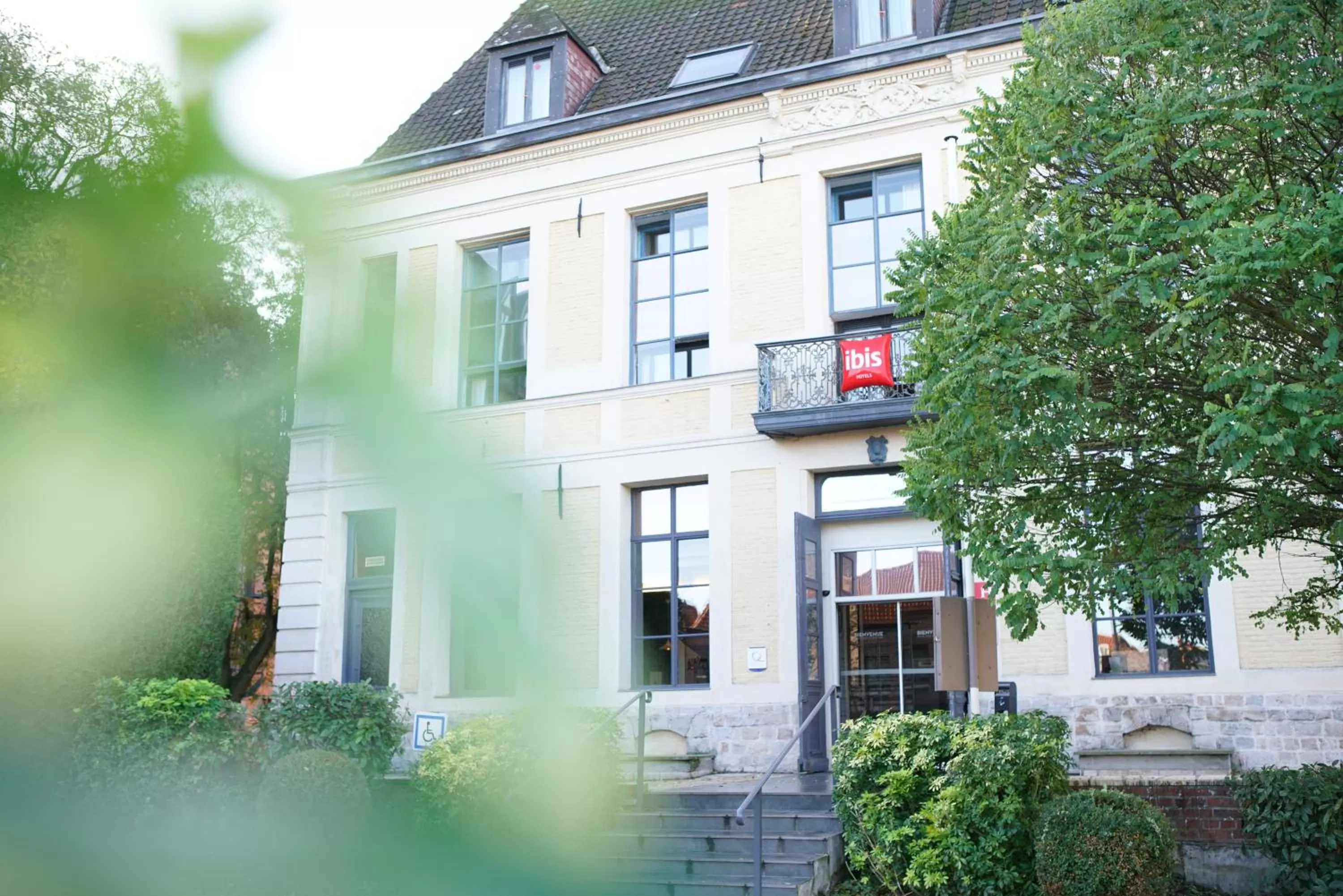 Property building in ibis Douai Centre