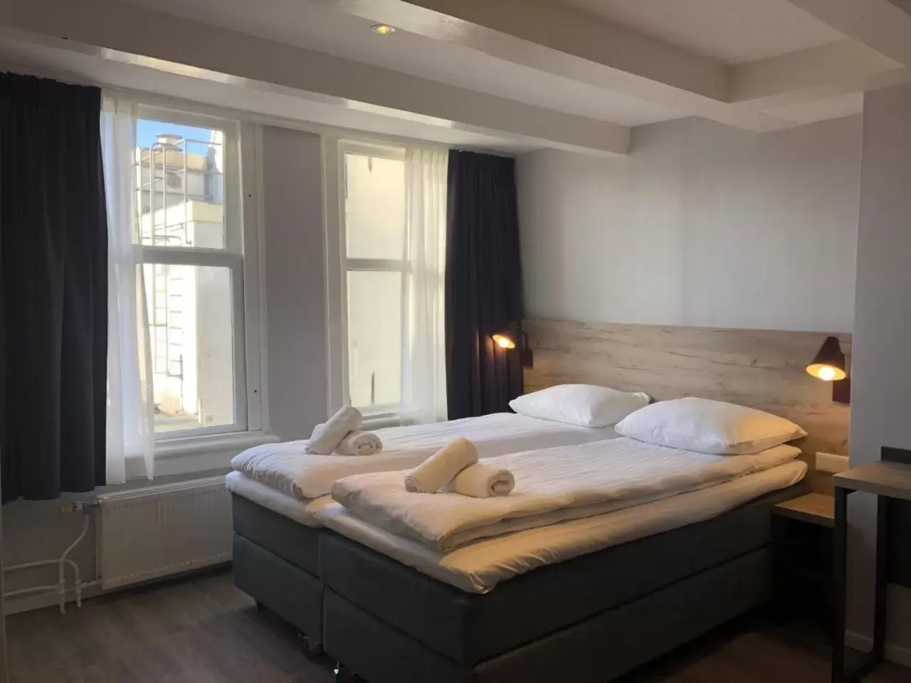 Bed in Facade Hotel Amsterdam