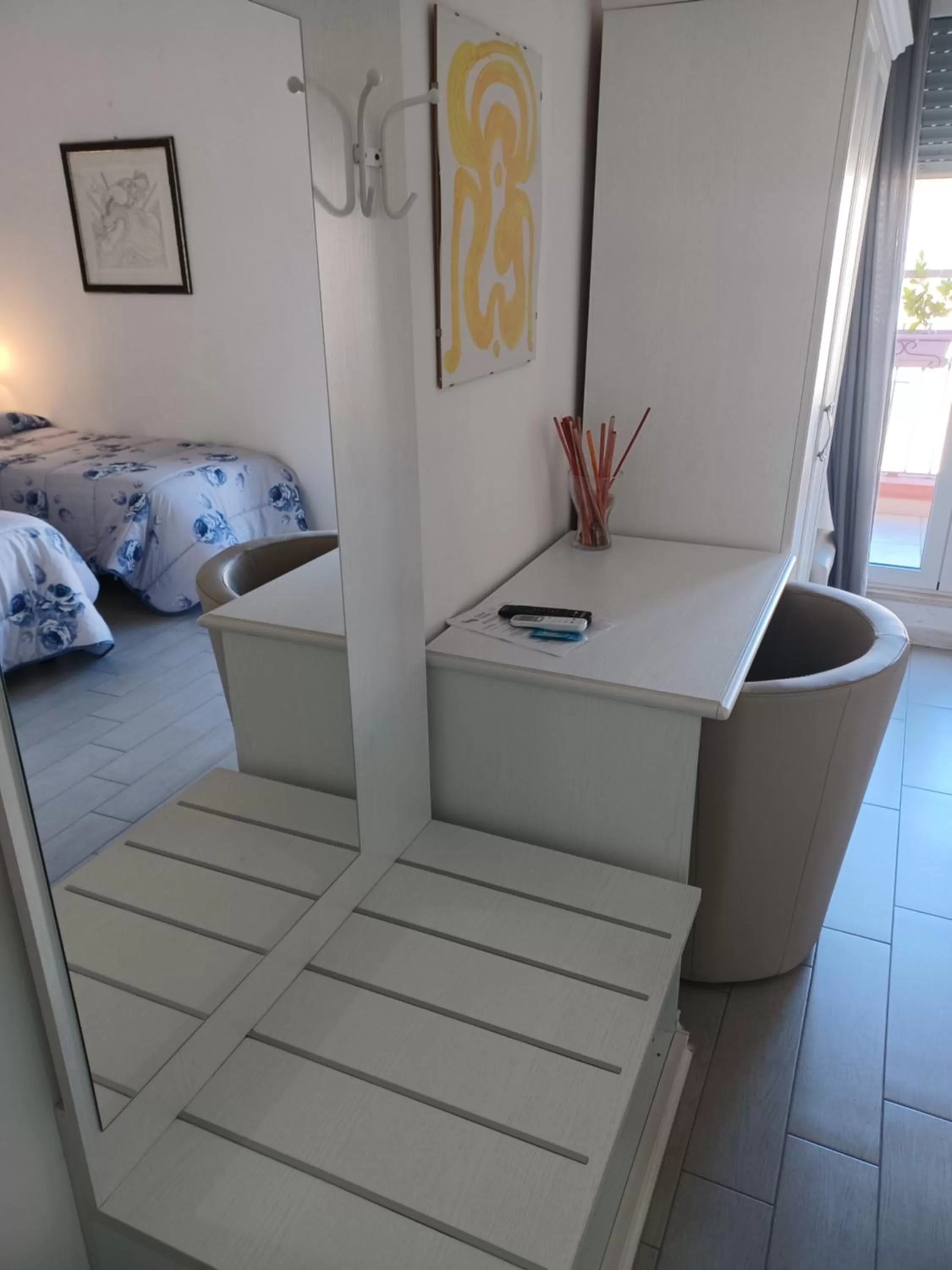 Seating area, Bed in Hotel Costa