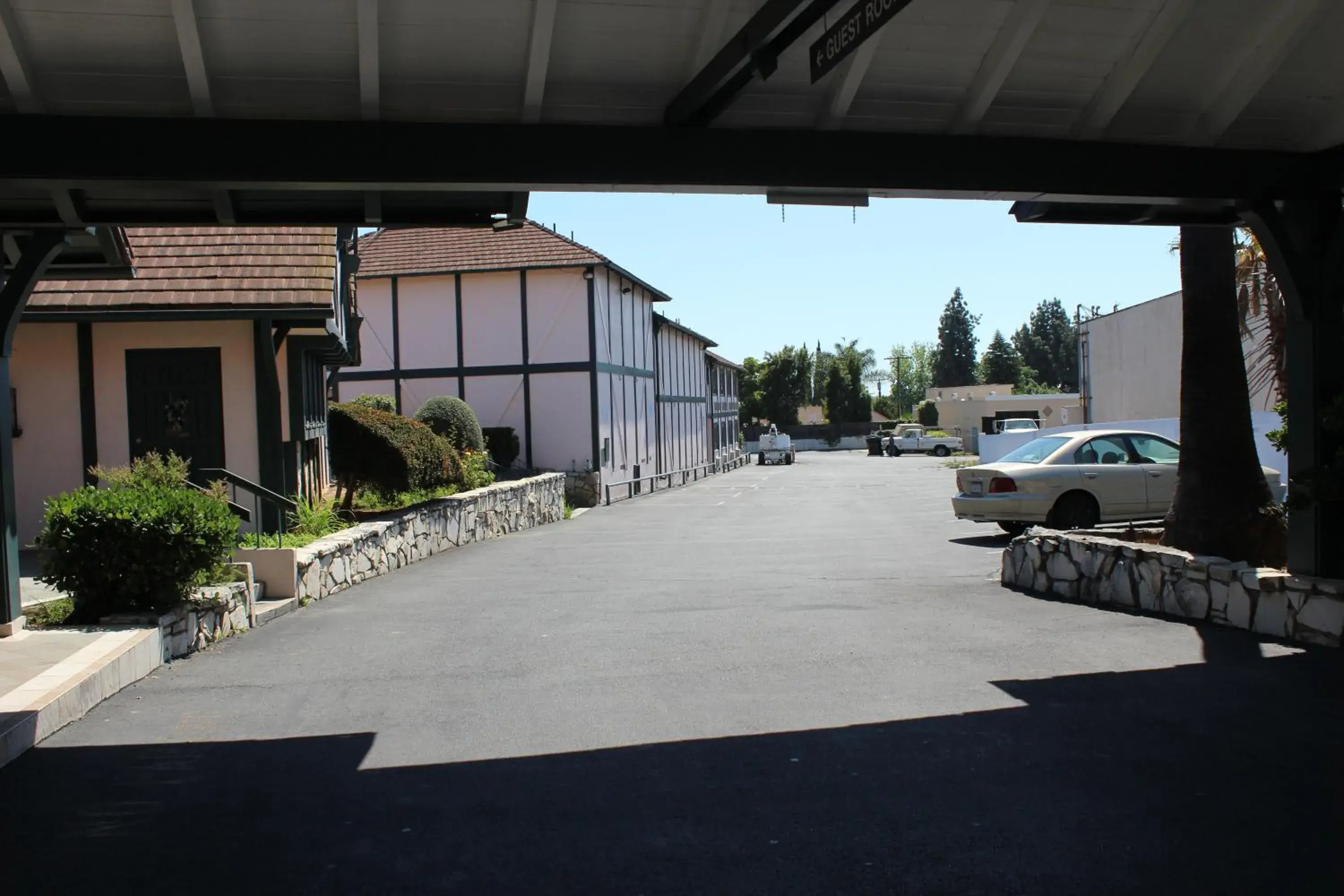 Property building in Best Whittier Inn Property building in Best Whittier Inn