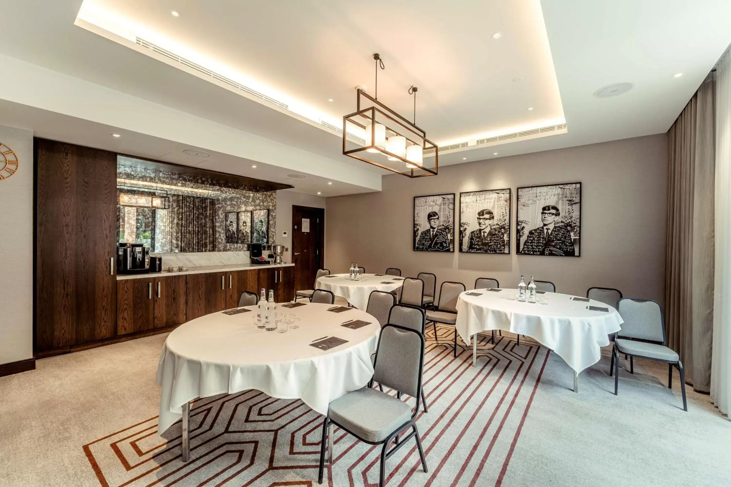 Meeting/conference room, Restaurant/Places to Eat in The Fellows House Cambridge, Curio Collection By Hilton