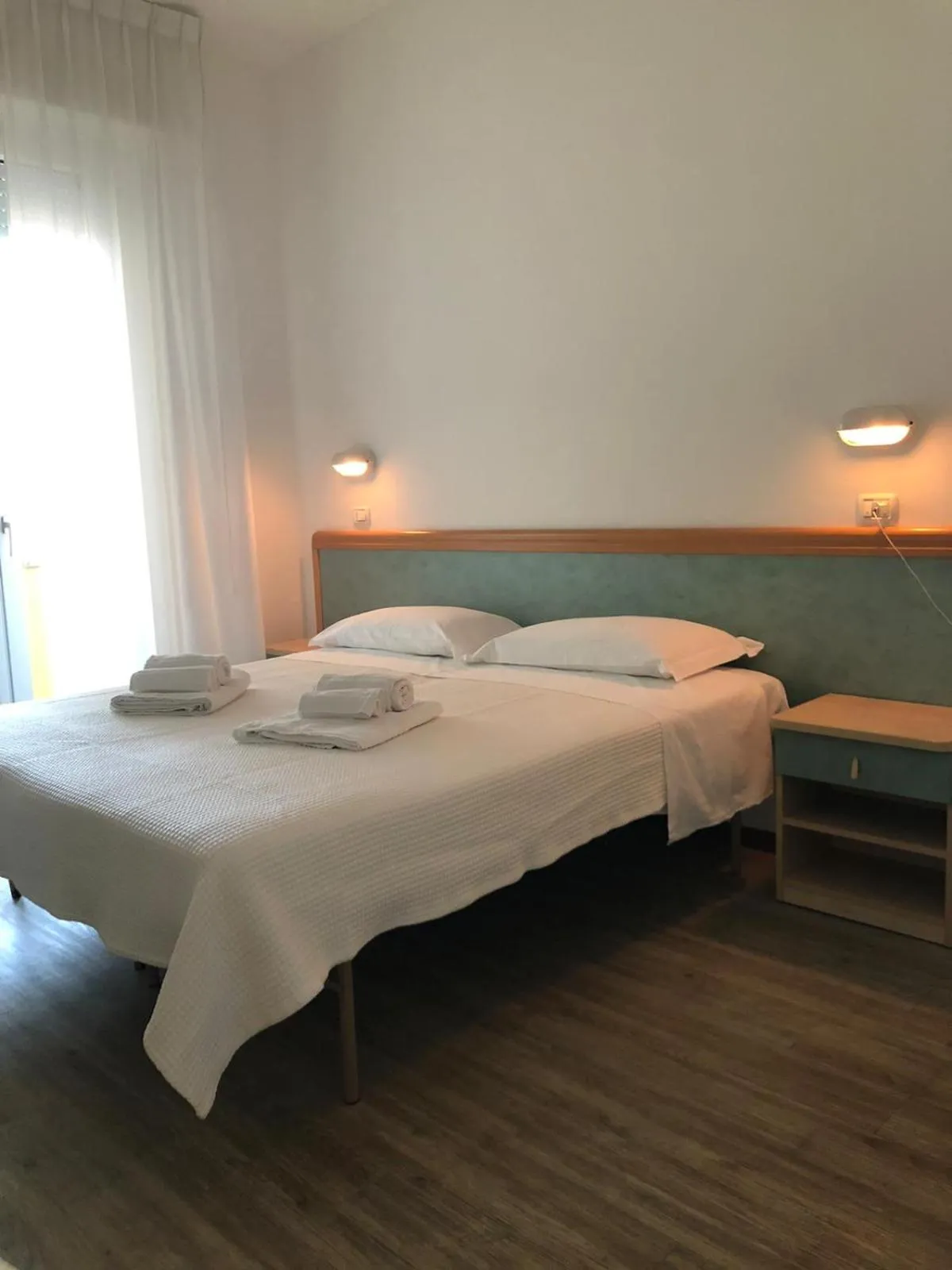 Double or Twin Room with Sea View in Hotel Artide
