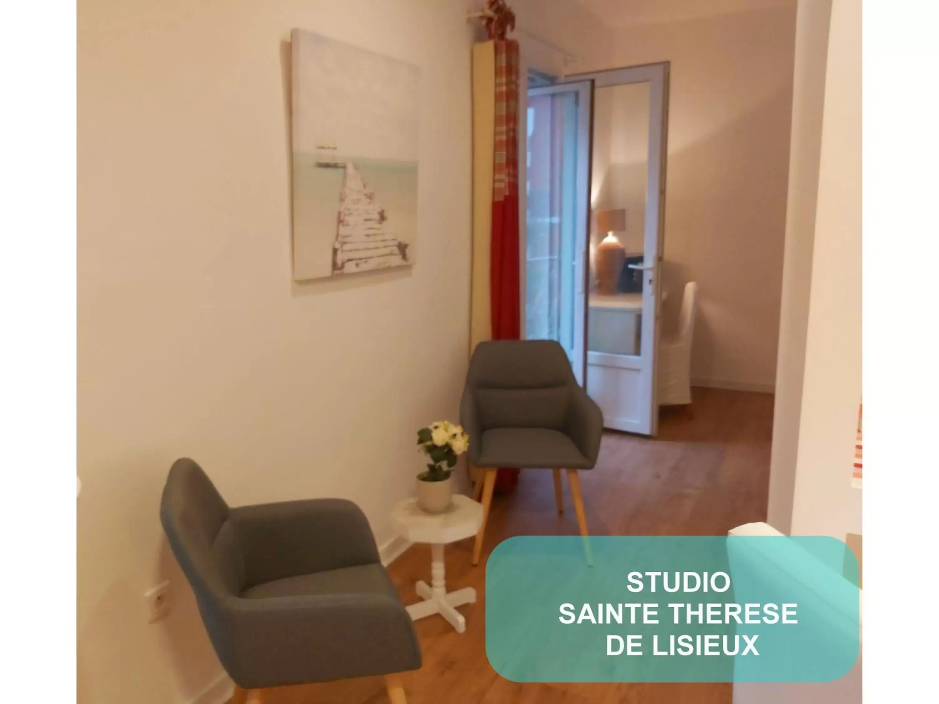 Living room, Seating Area in Au Berceau de Bernadette
