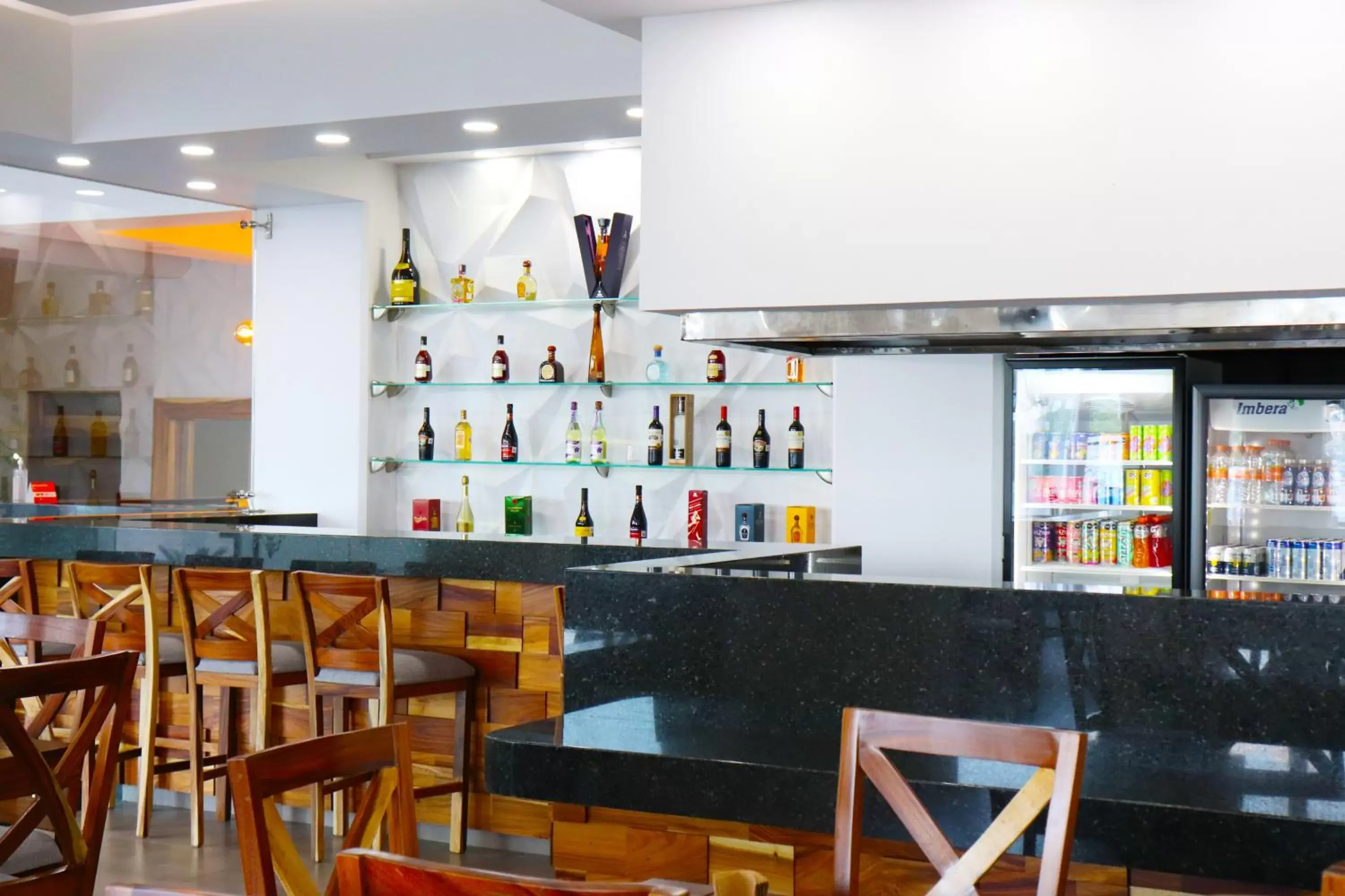 Restaurant/places to eat, Lounge/Bar in Hotel Bugari Aeropuerto Guadalajara