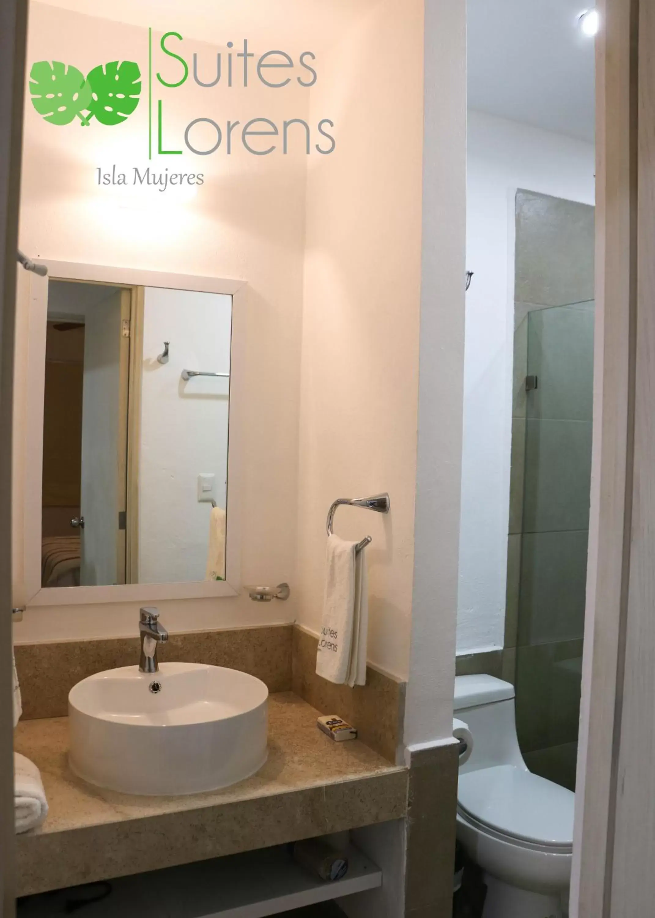 Bathroom in Suites Lorens