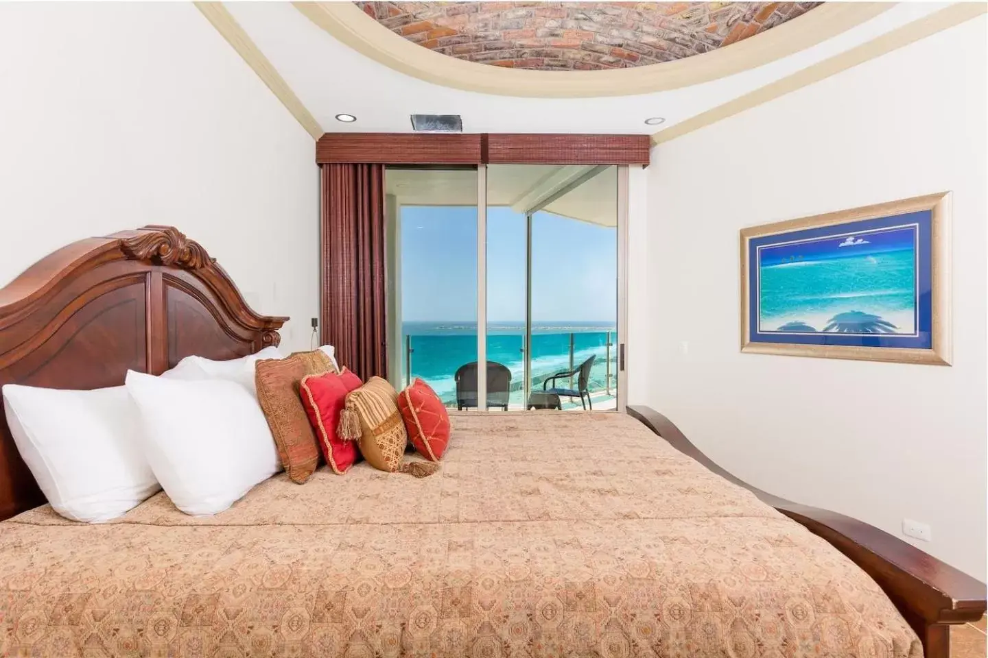 Bedroom in Esmeralda Beach Resort