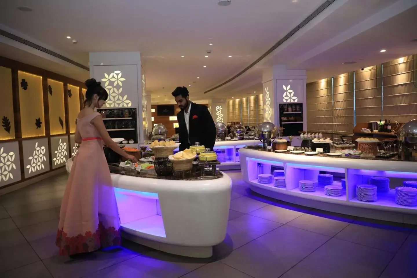 Food and drinks in Radisson Udaipur Food and drinks in Radisson Udaipur