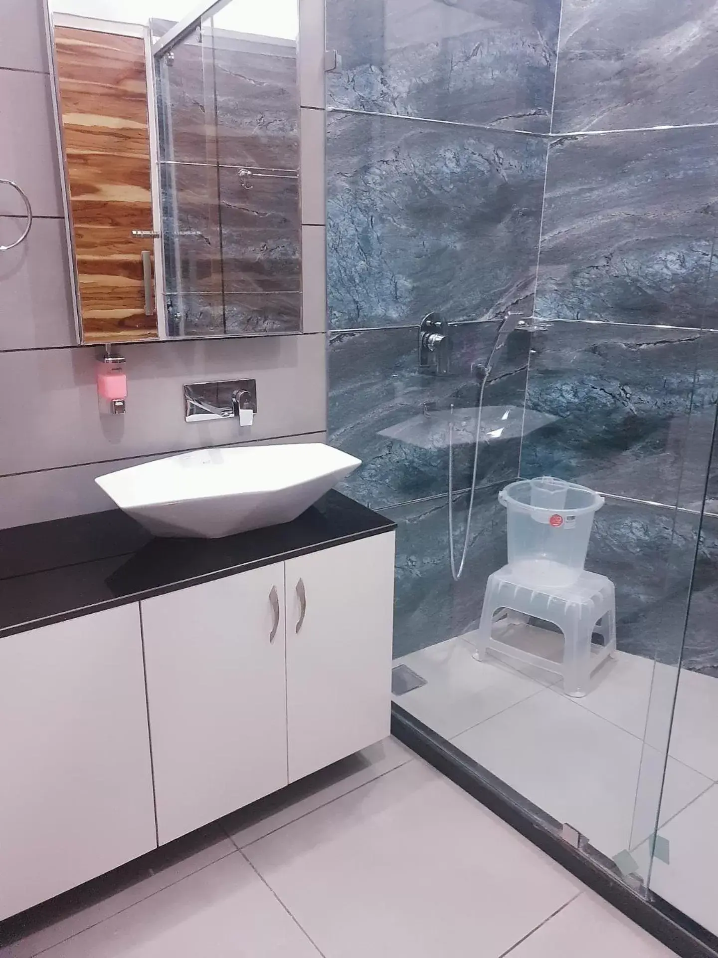 Bathroom in The Park View Hotel Bathroom in The Park View Hotel