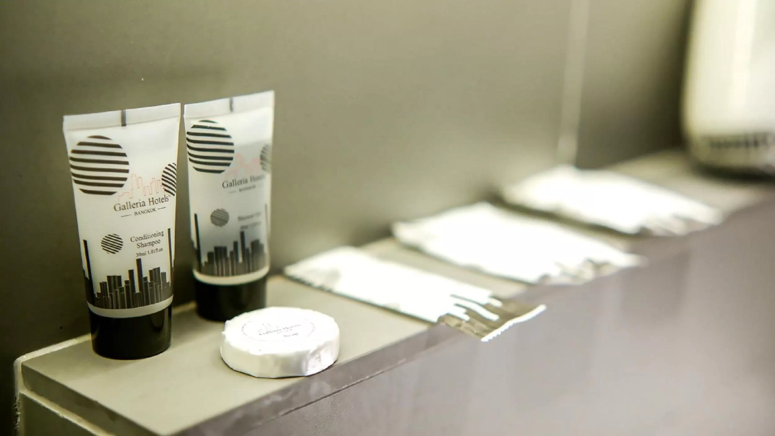 Bathroom in Galleria 12 Sukhumvit Bangkok by Compass Hospitality