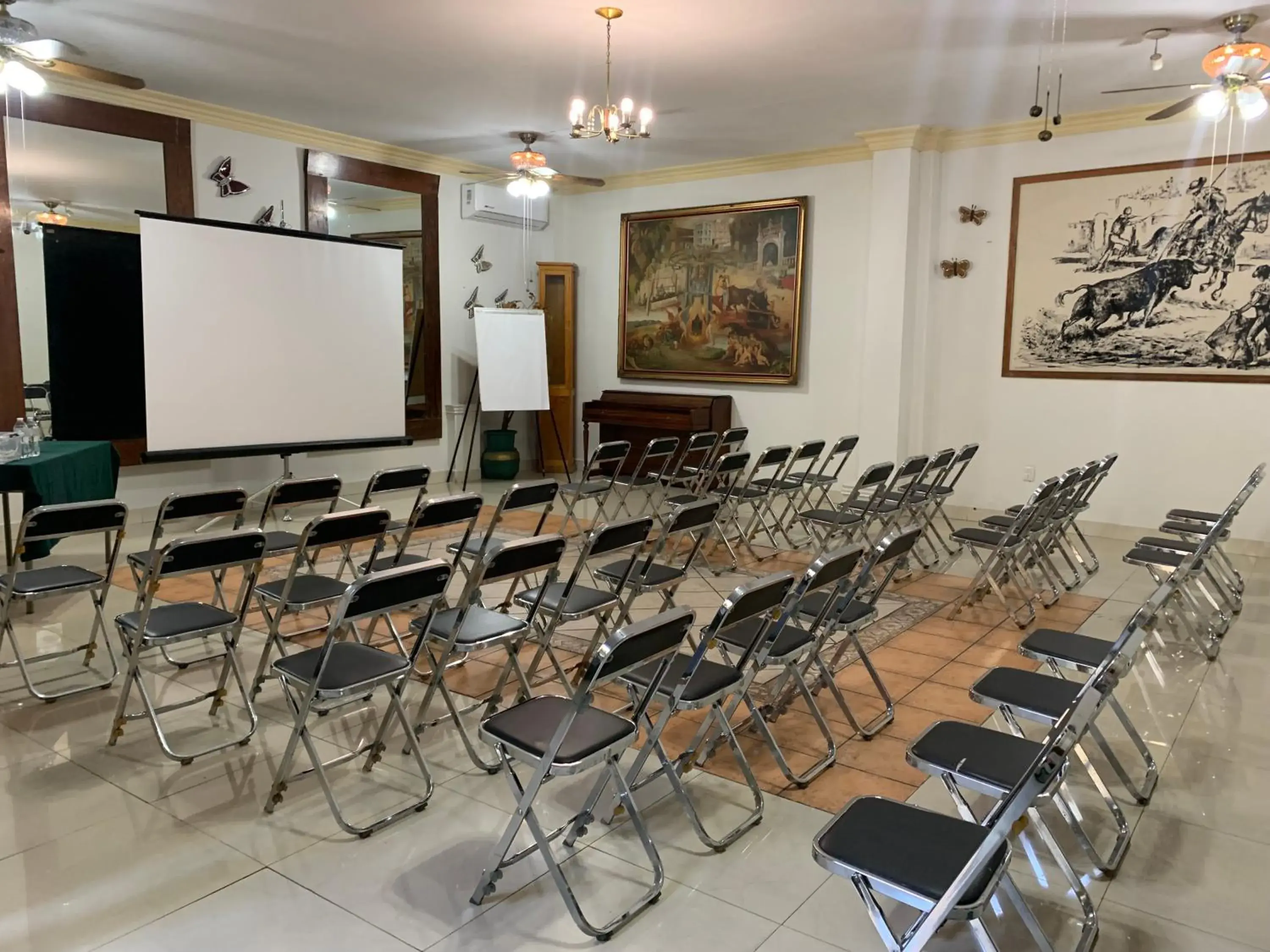 Meeting/conference room in Hotel Inn Galerias