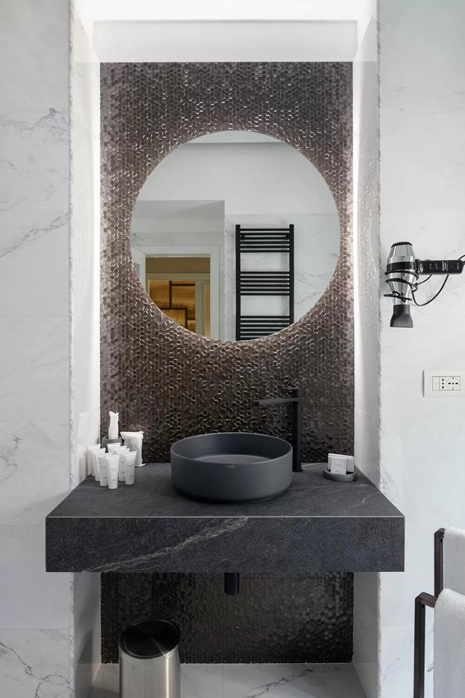 Bathroom in Hotel Poerio 25 Boutique Stay