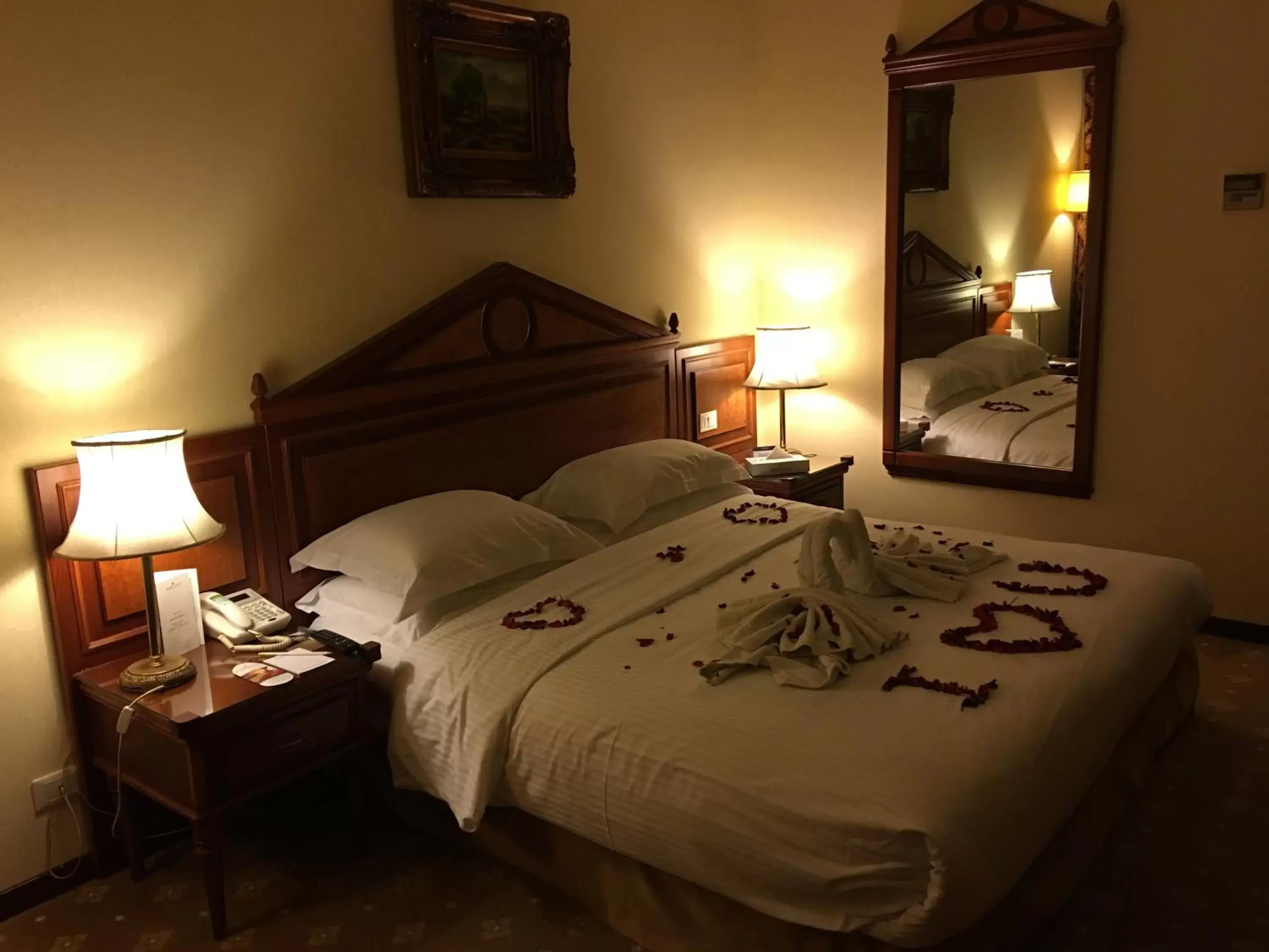 Bedroom, Bed in Serenada Golden Palace - Boutique Hotel