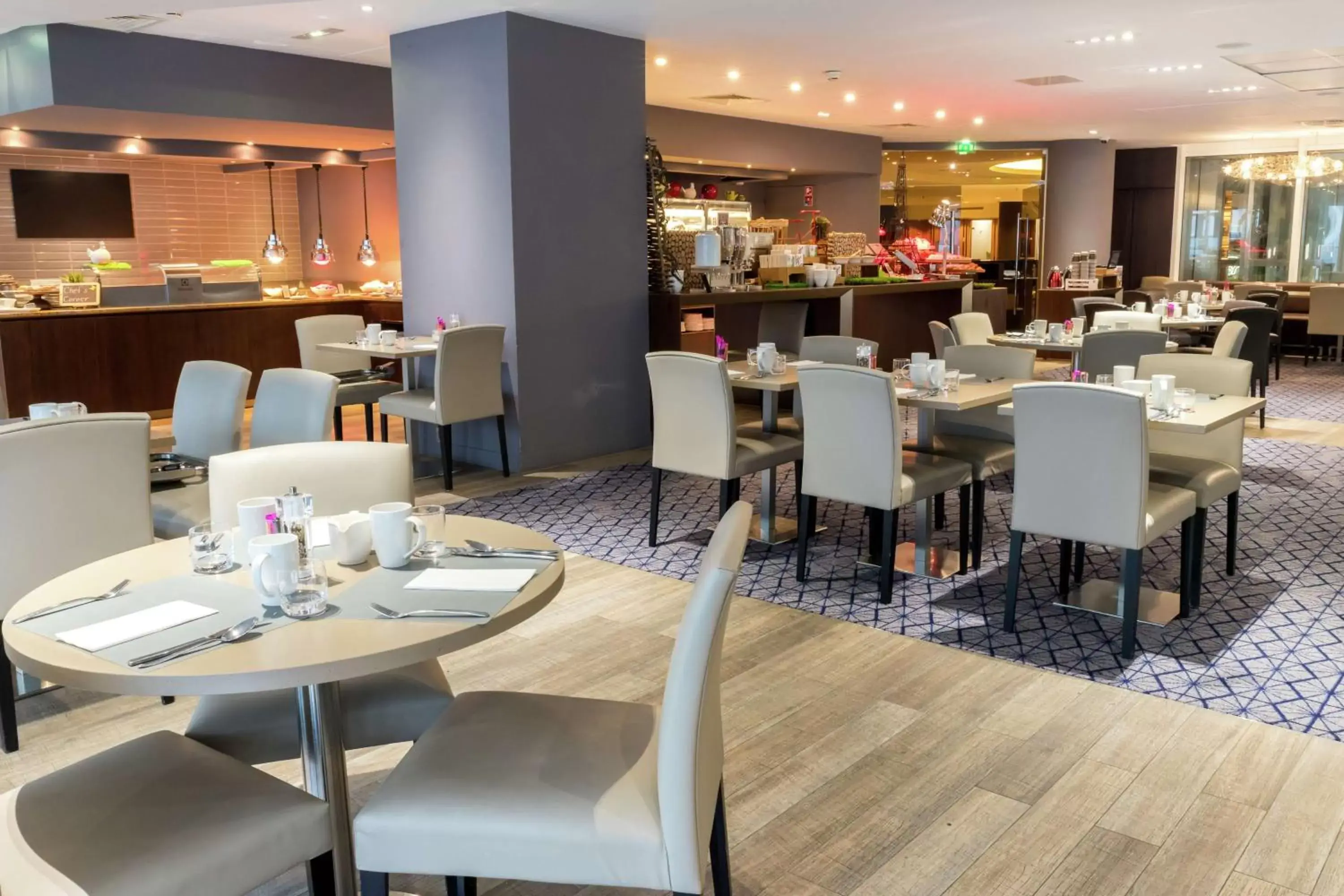 Restaurant/places to eat in Hilton Paris La Défense Restaurant/places to eat in Hilton Paris La Défense