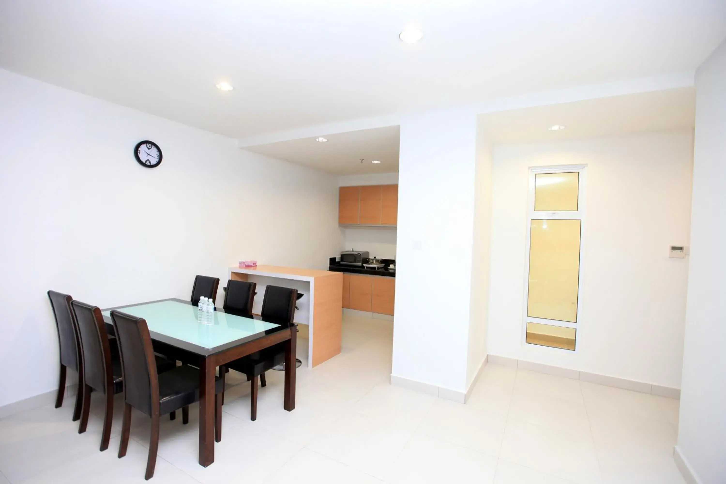 Dining Area in Merdeka Suites Hotel