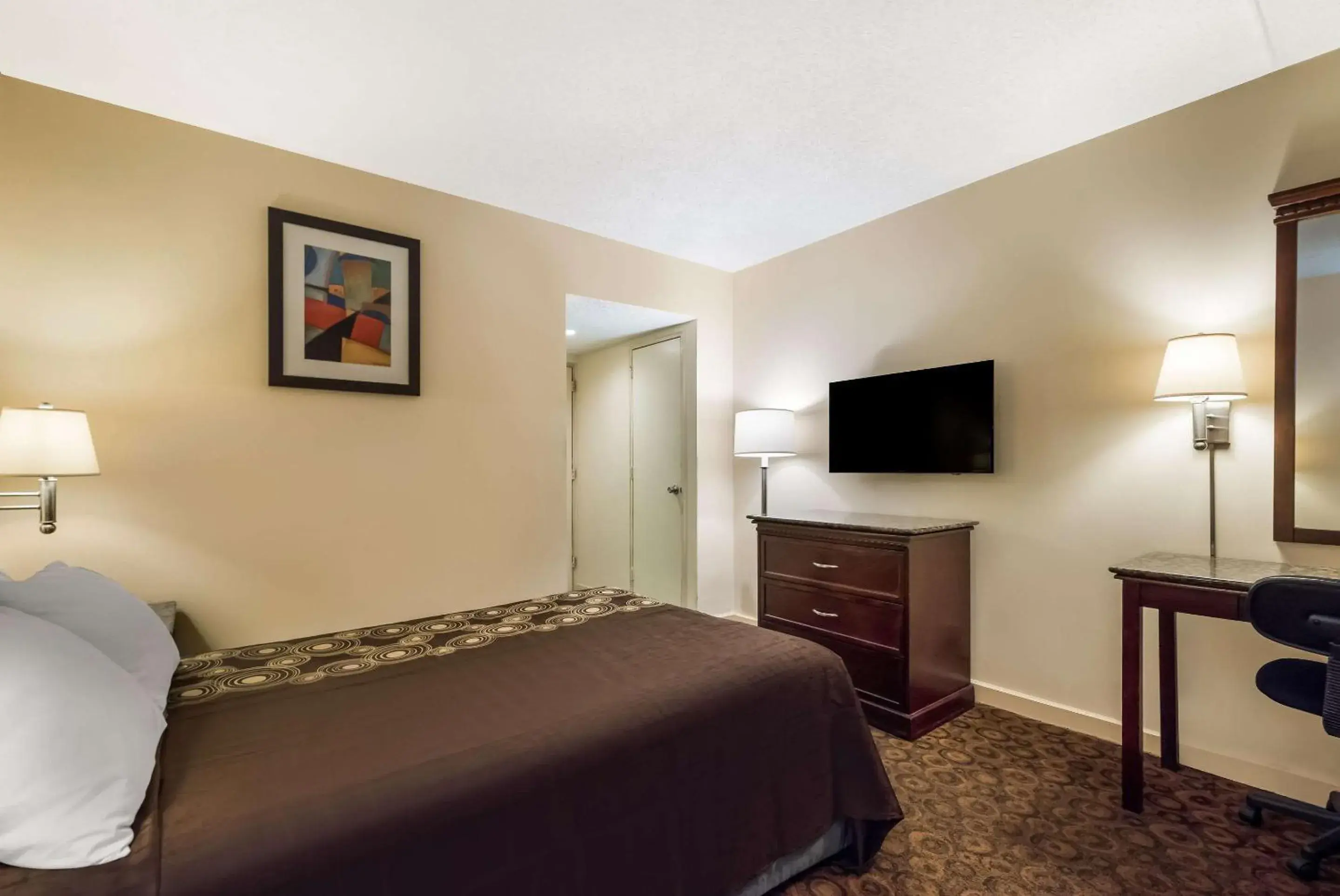 Bedroom, Bed in Rodeway Inn