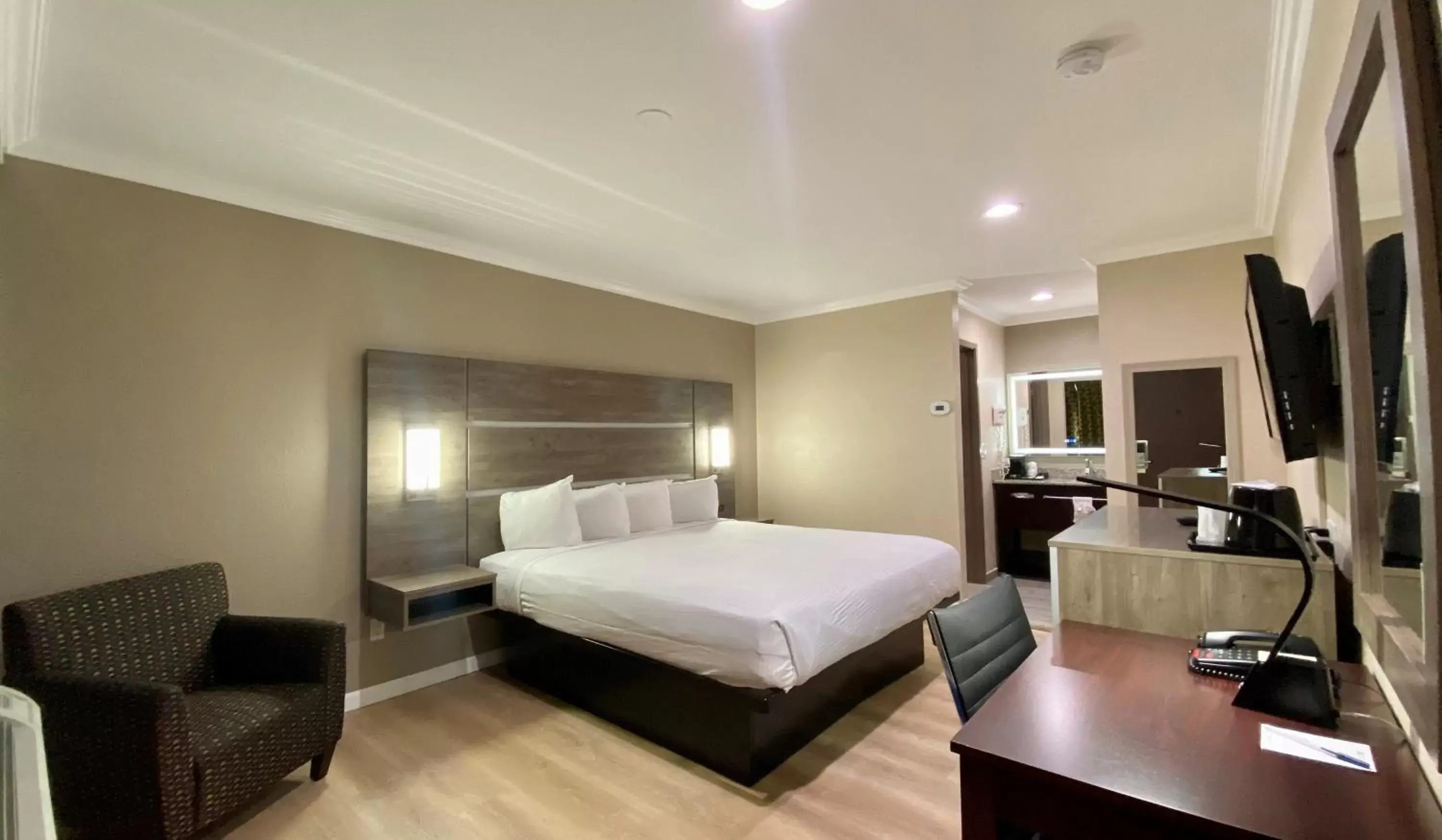 Photo of the whole room in SureStay Hotel by Best Western Santa Cruz