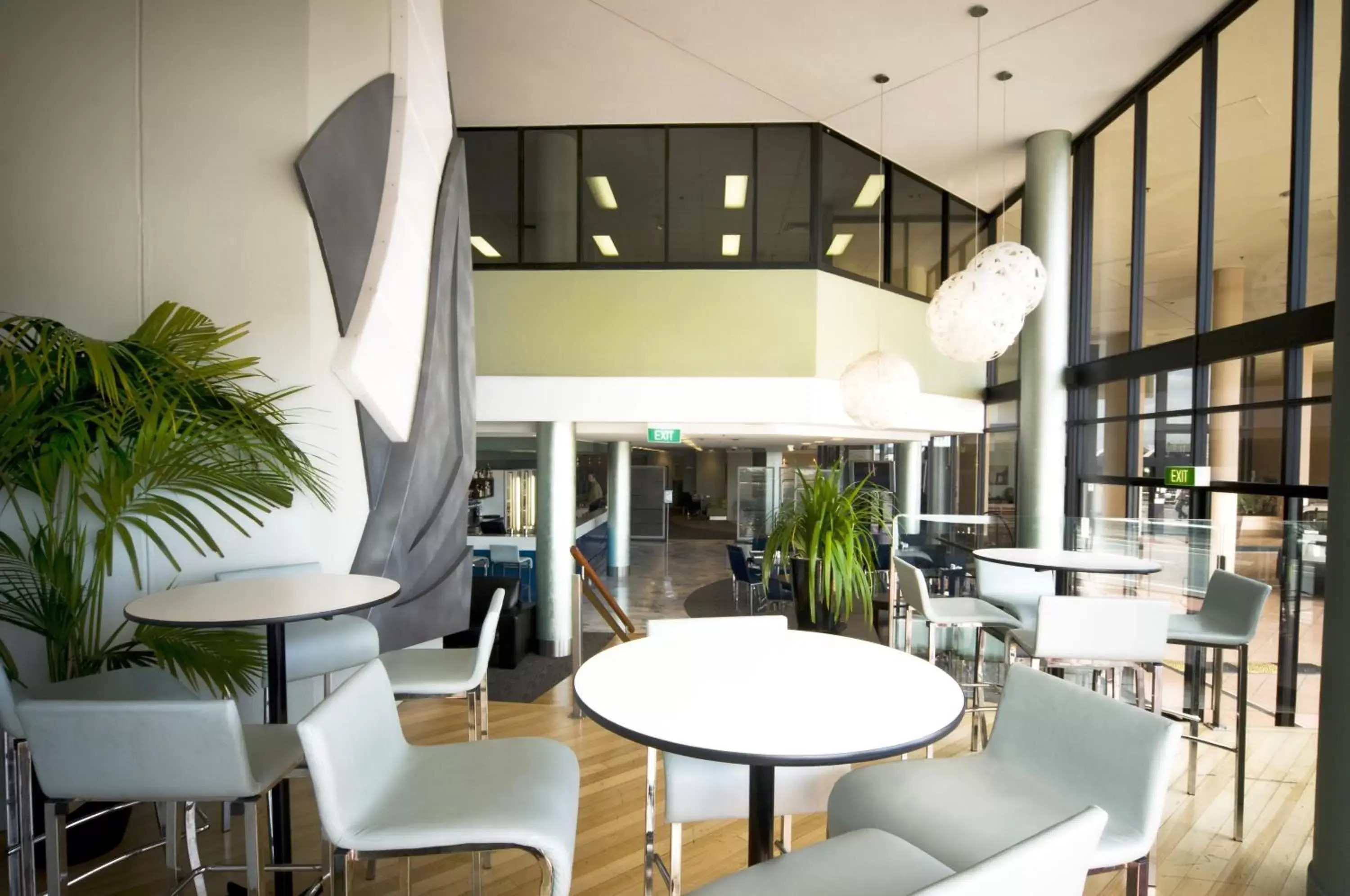 Restaurant/places to eat, Lounge/Bar in Park Regis North Quay