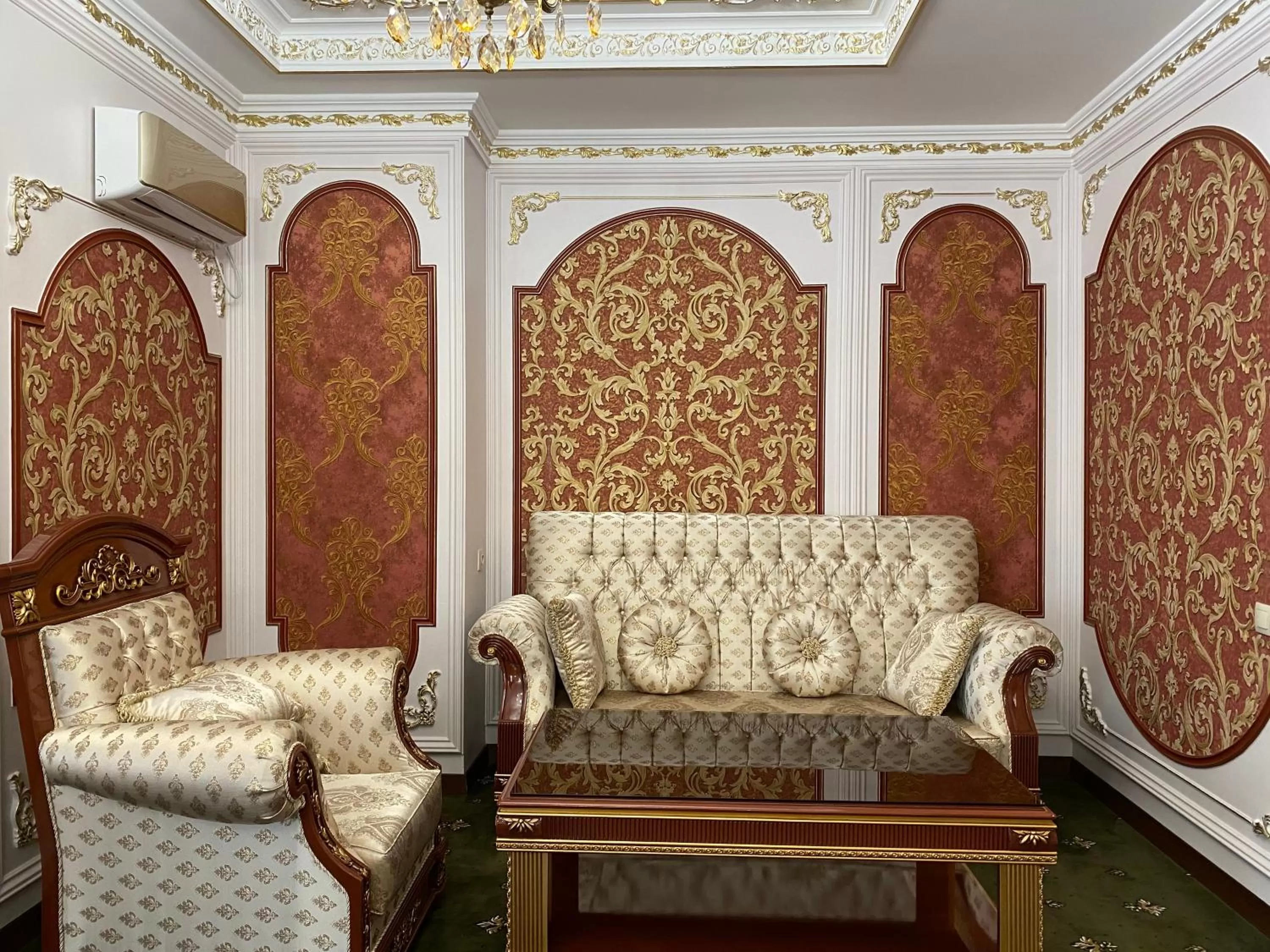 Living room, Seating Area in Lion Hotel