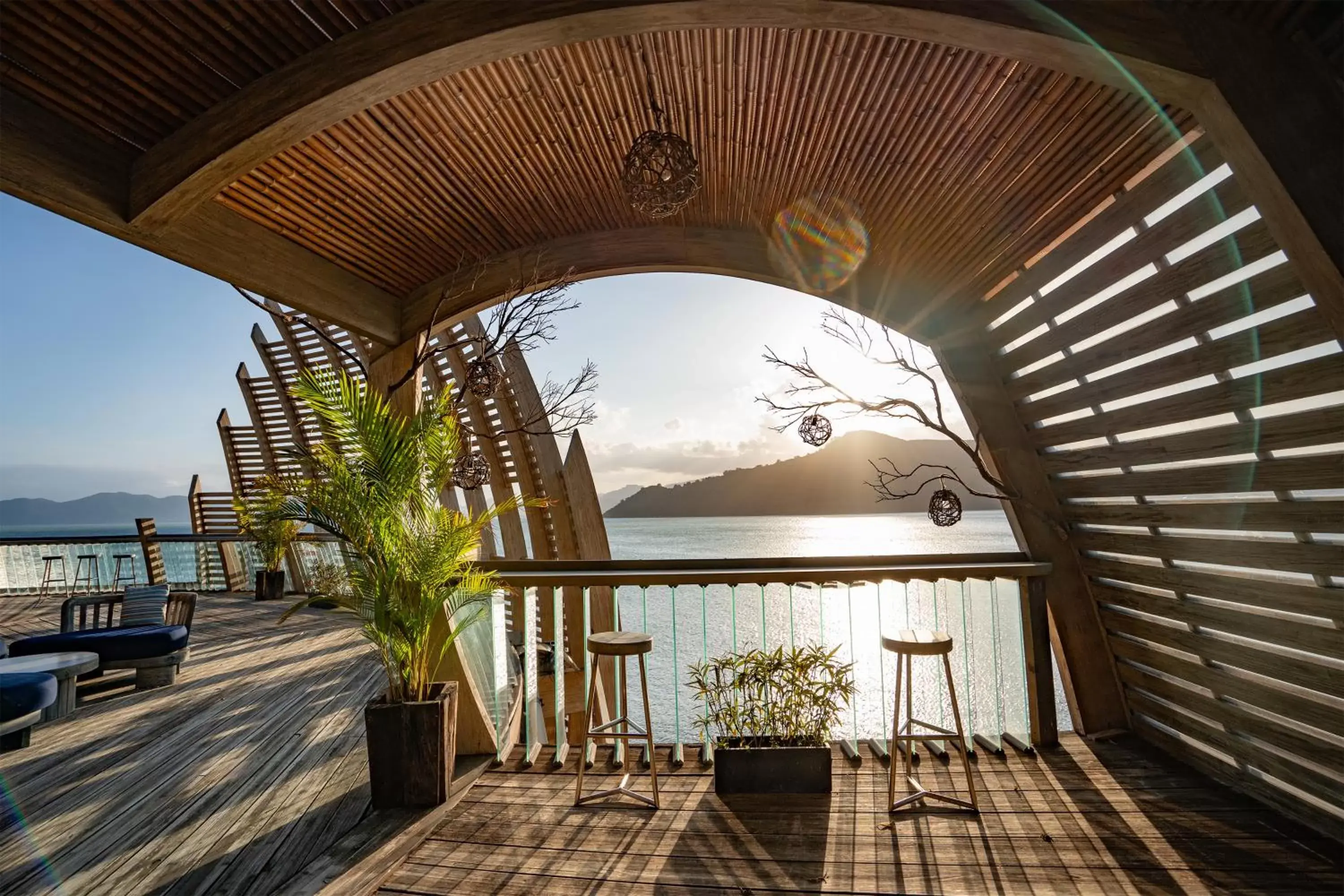 Lounge or bar in An Lam Retreats Ninh Van Bay