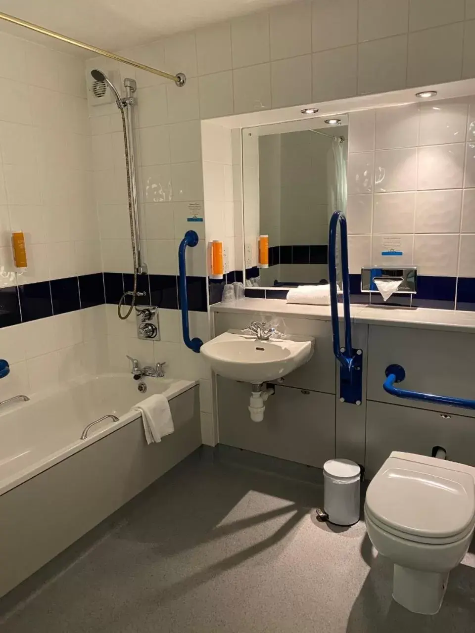 Shower, Bathroom in Days Inn Michaelwood M5