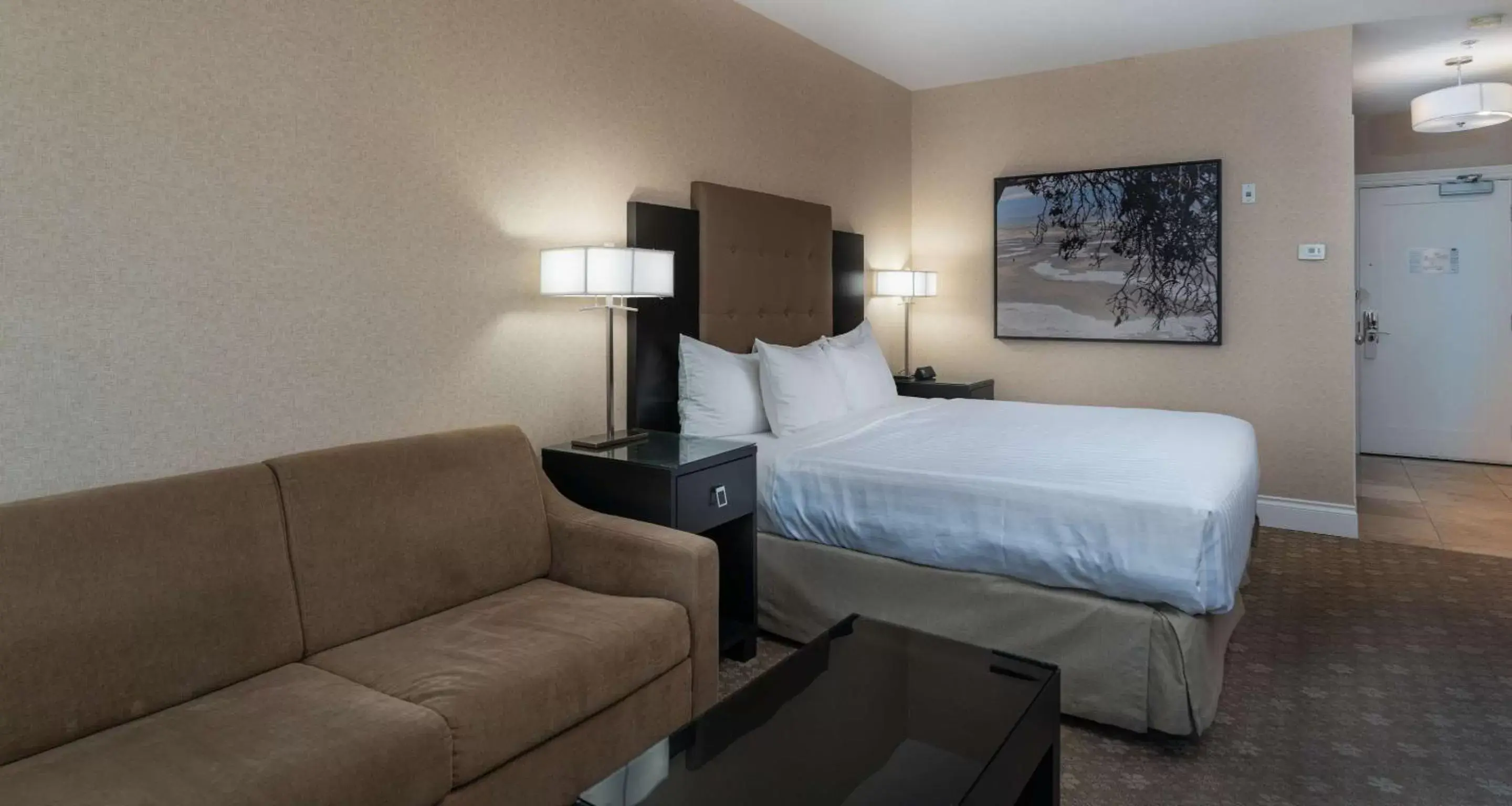 Bedroom in Prestige Oceanfront Resort, WorldHotels Luxury