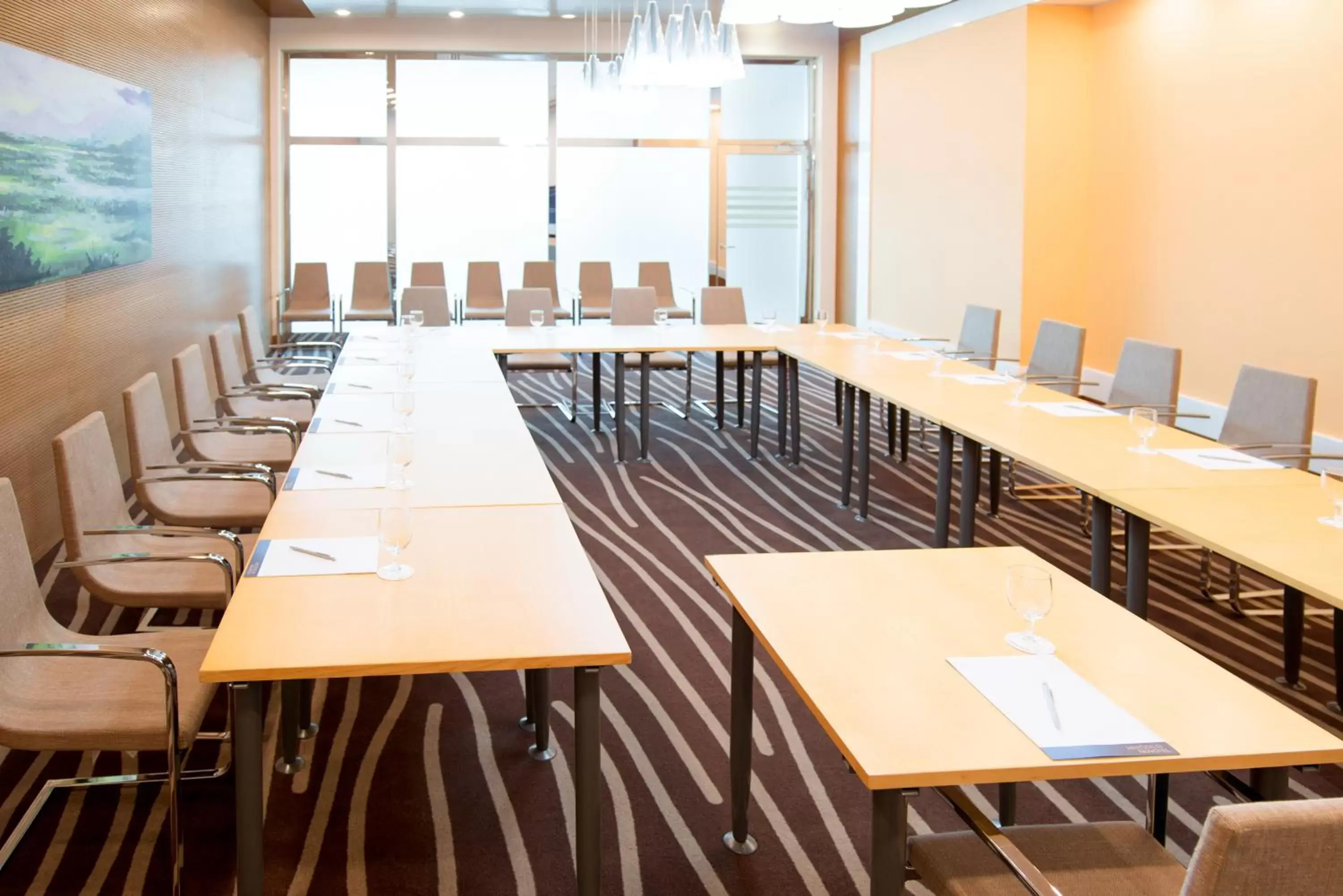 Business facilities in Novotel Fujairah