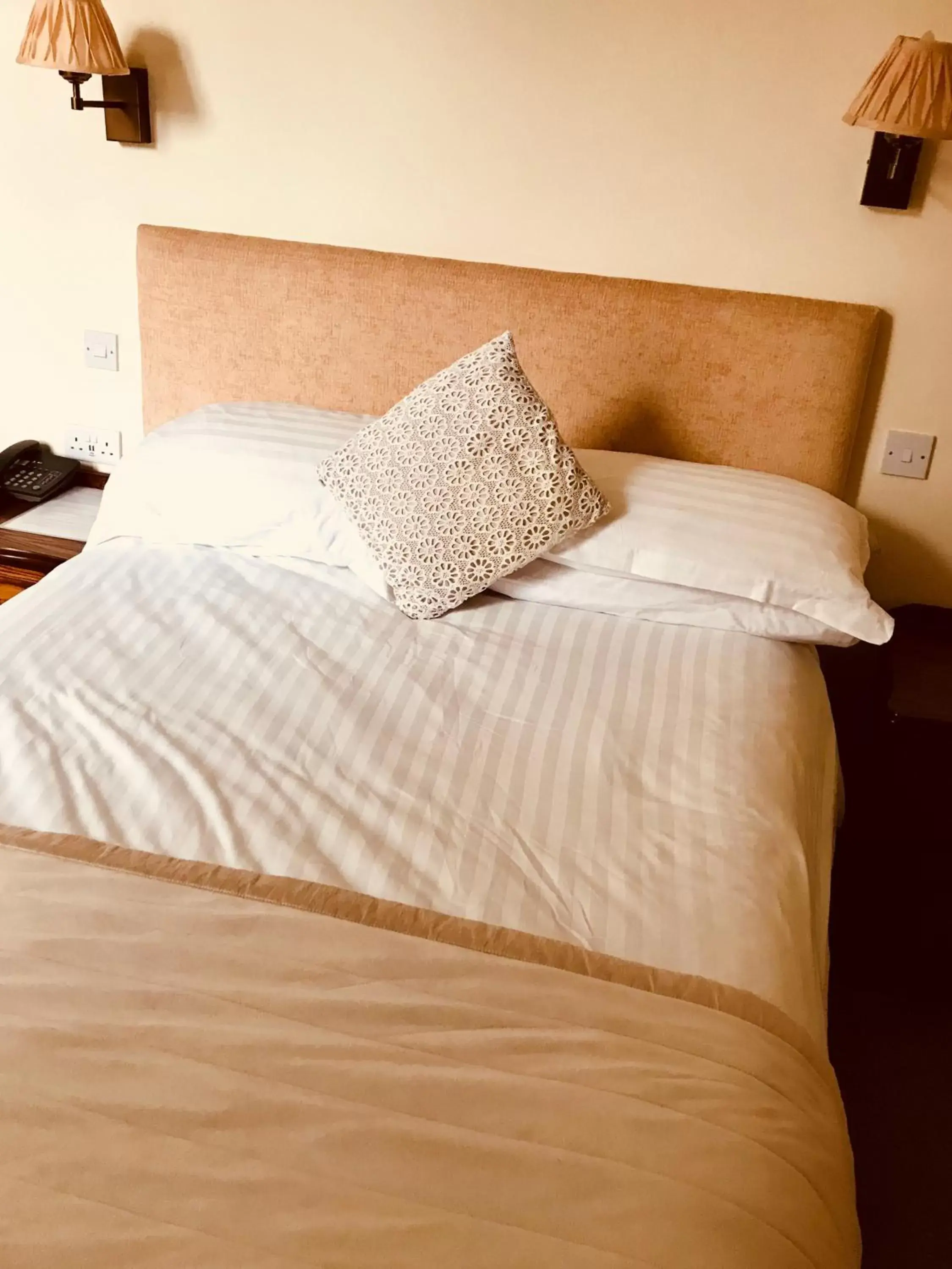 Bed in Steeton Hall Hotel & Restaurant