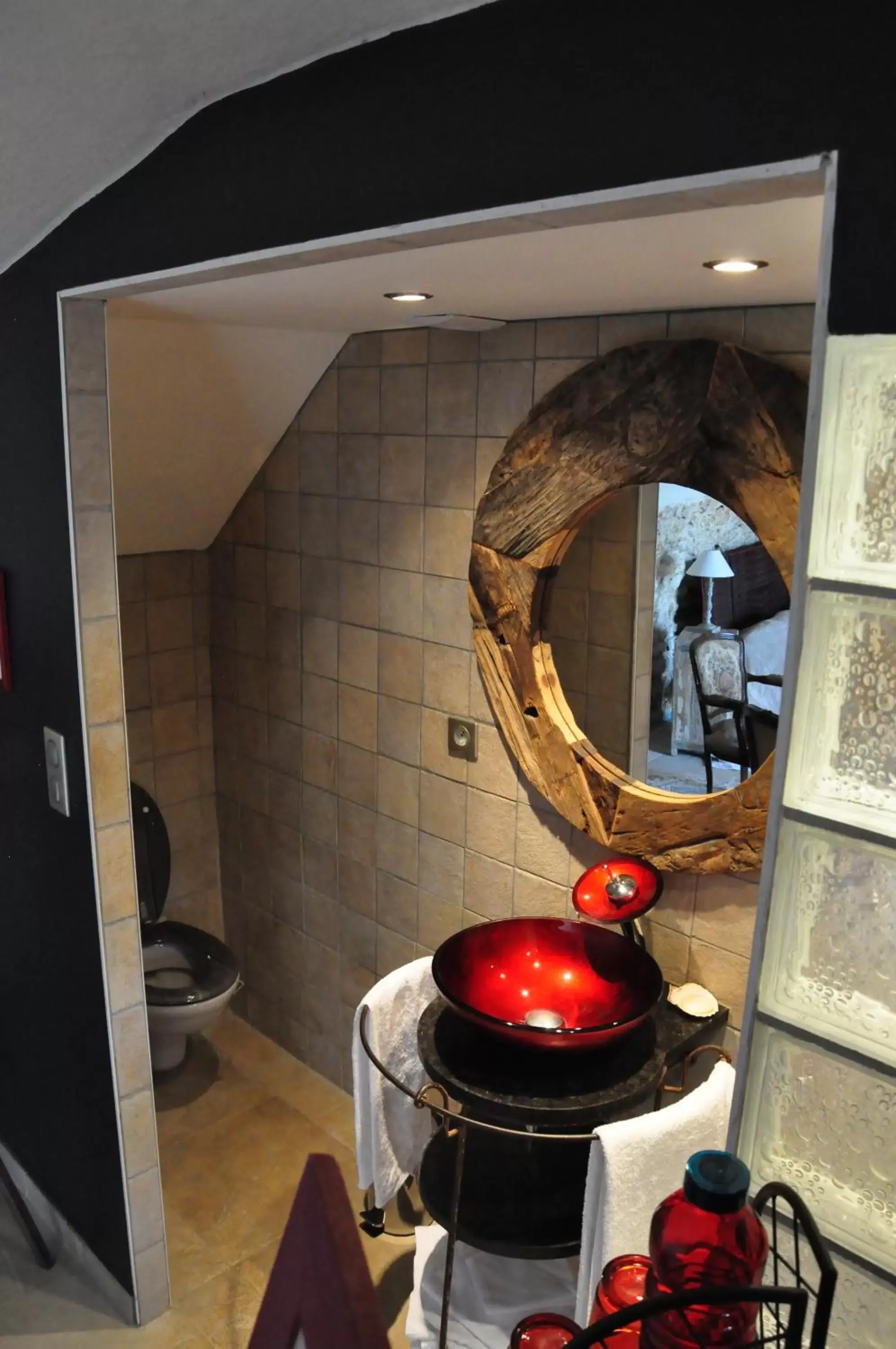 Bathroom, Dining Area in Le Clos du Cher en Beaujolais