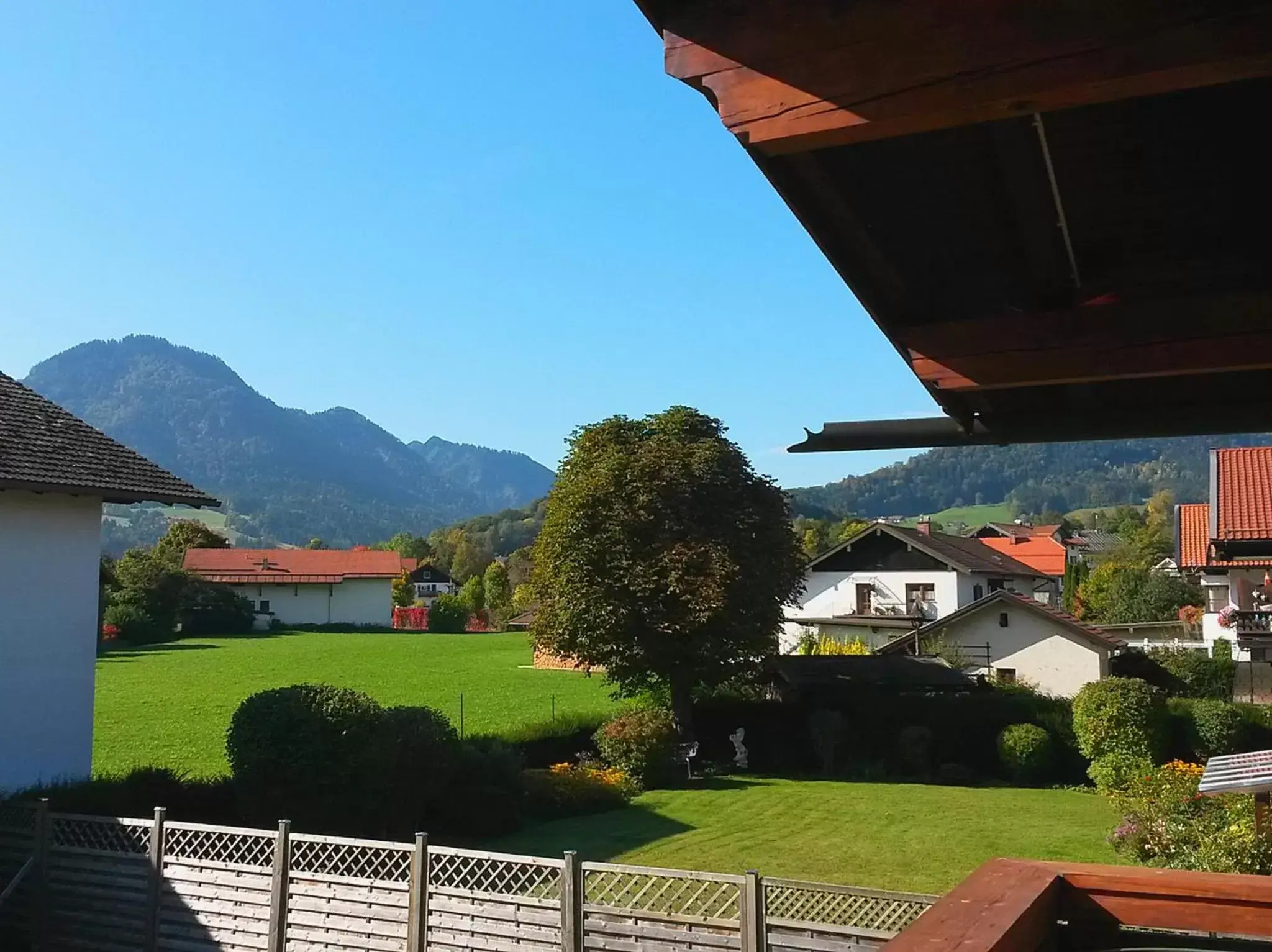 Garden view, Mountain View in Hotel Alp Inn