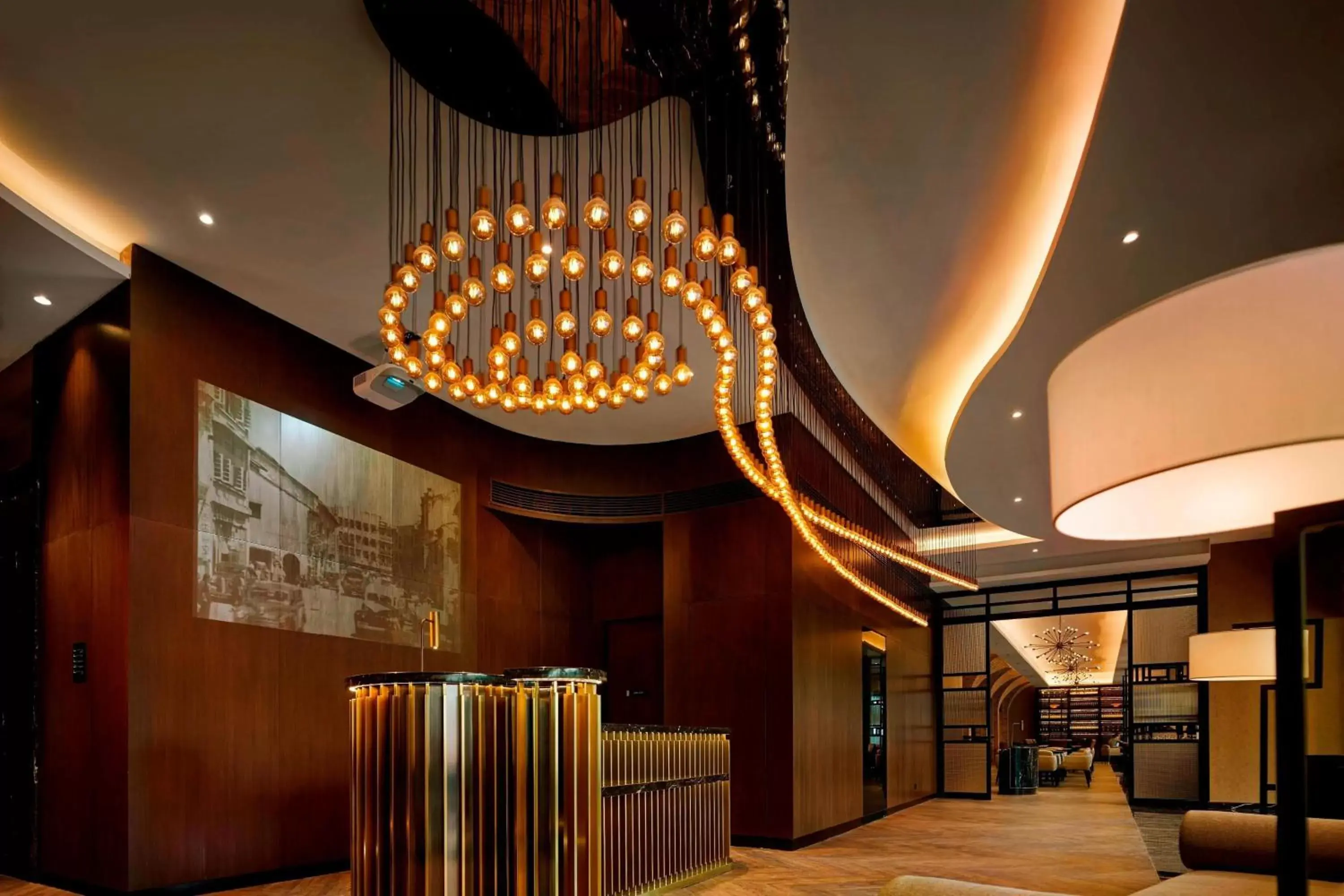 Lobby or reception, Lobby/Reception in Hotel Stripes Kuala Lumpur, Autograph Collection