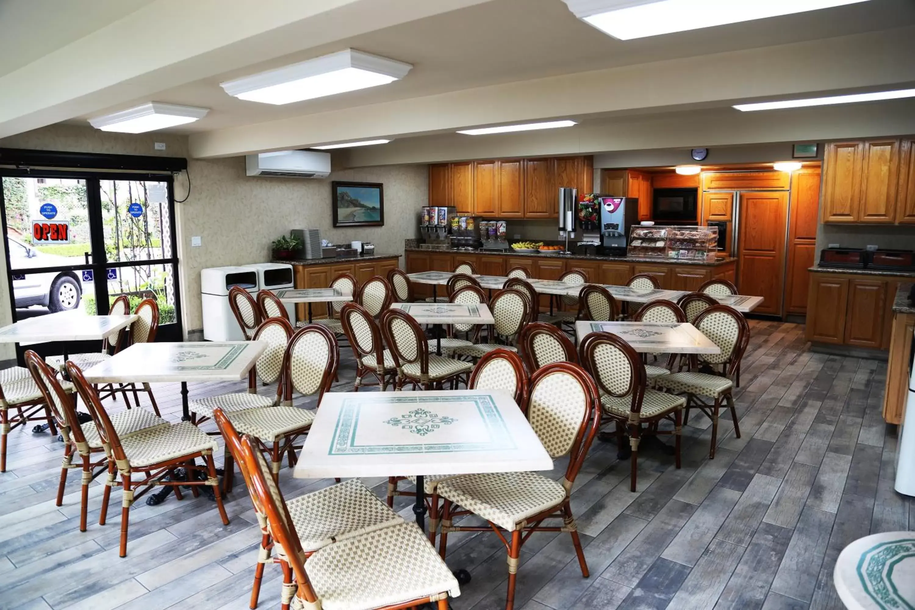 Continental breakfast, Restaurant/Places to Eat in Laguna Hills Lodge-Irvine Spectrum