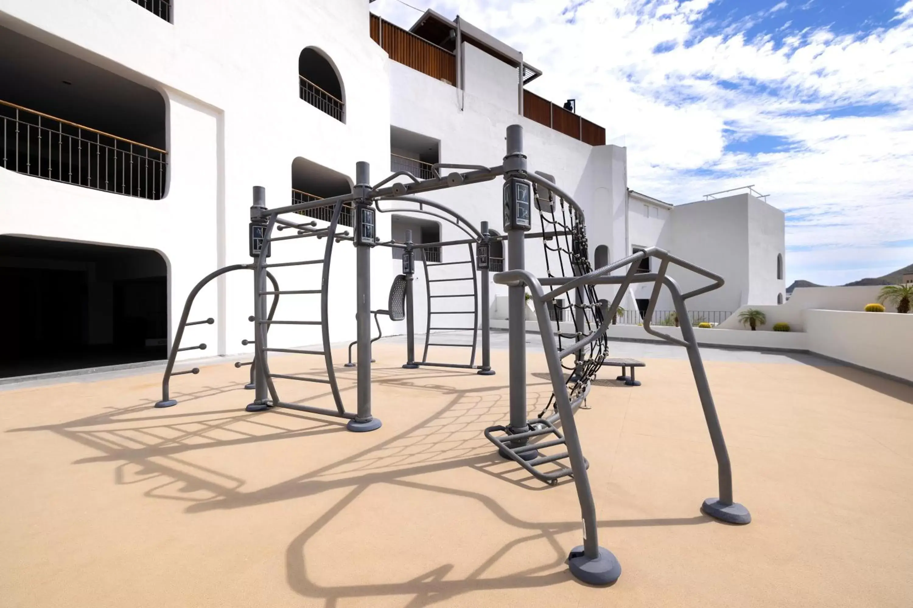 Solarium, Fitness Center/Facilities in ME Cabo