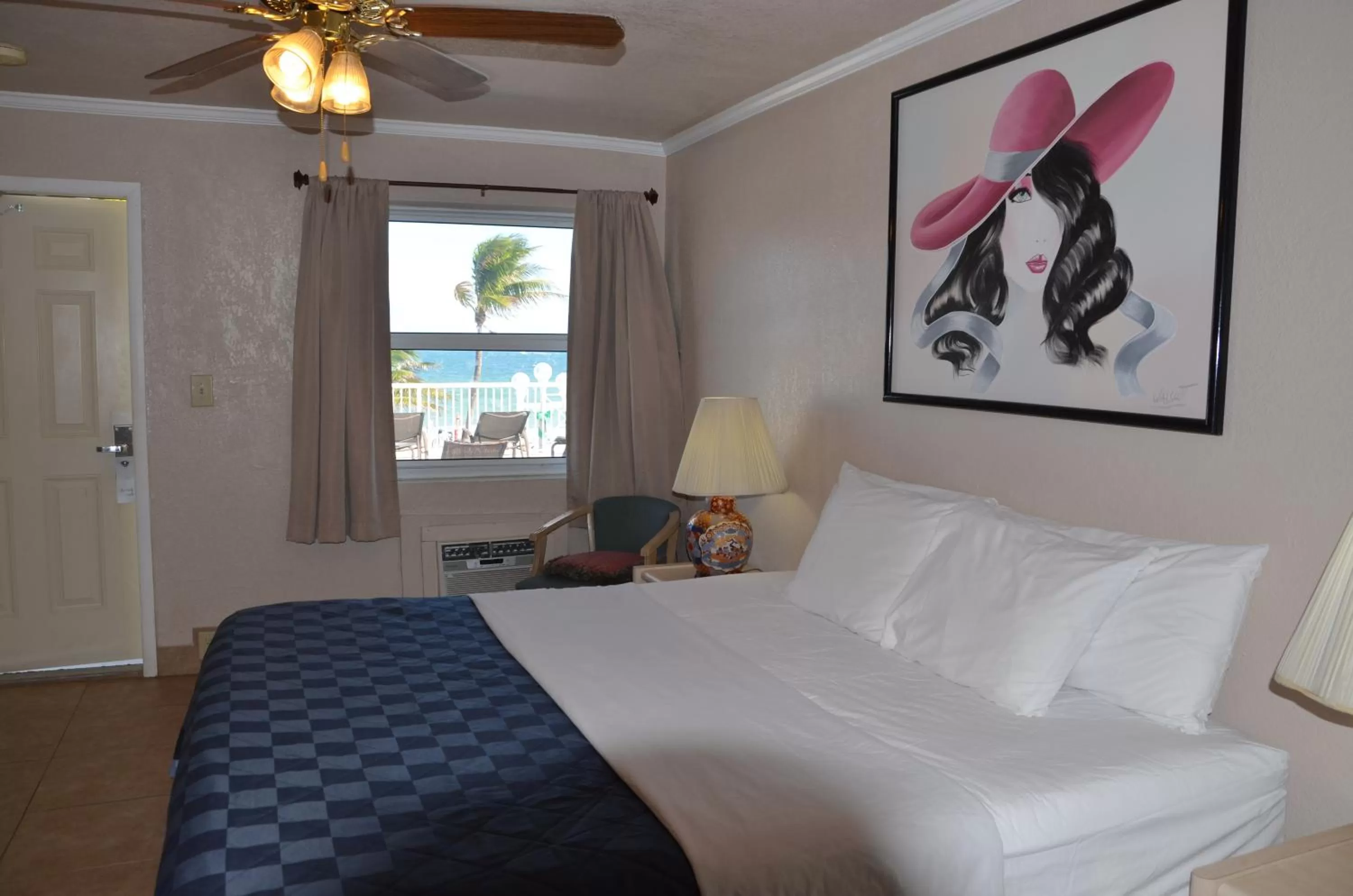 Bed in La Terrace Oceanfront