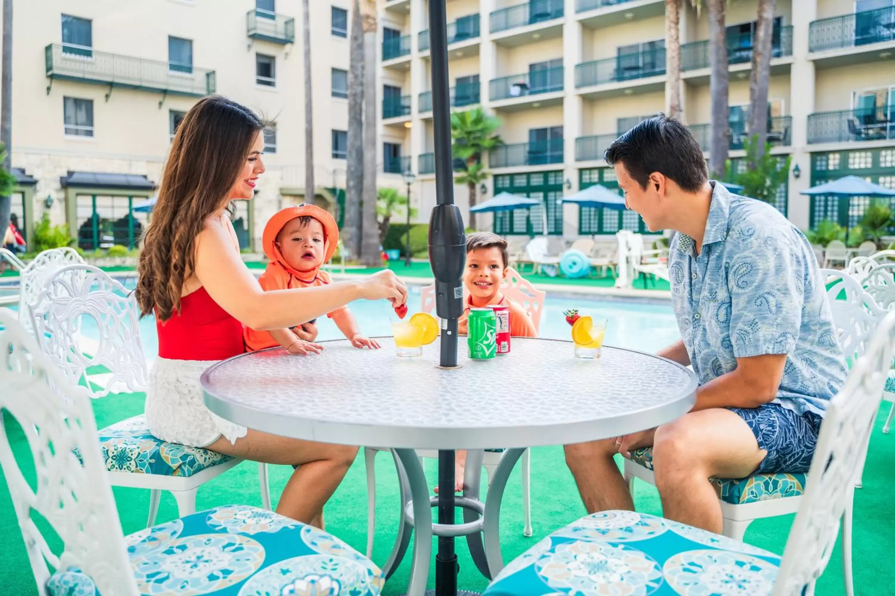 Swimming pool in Menger Hotel