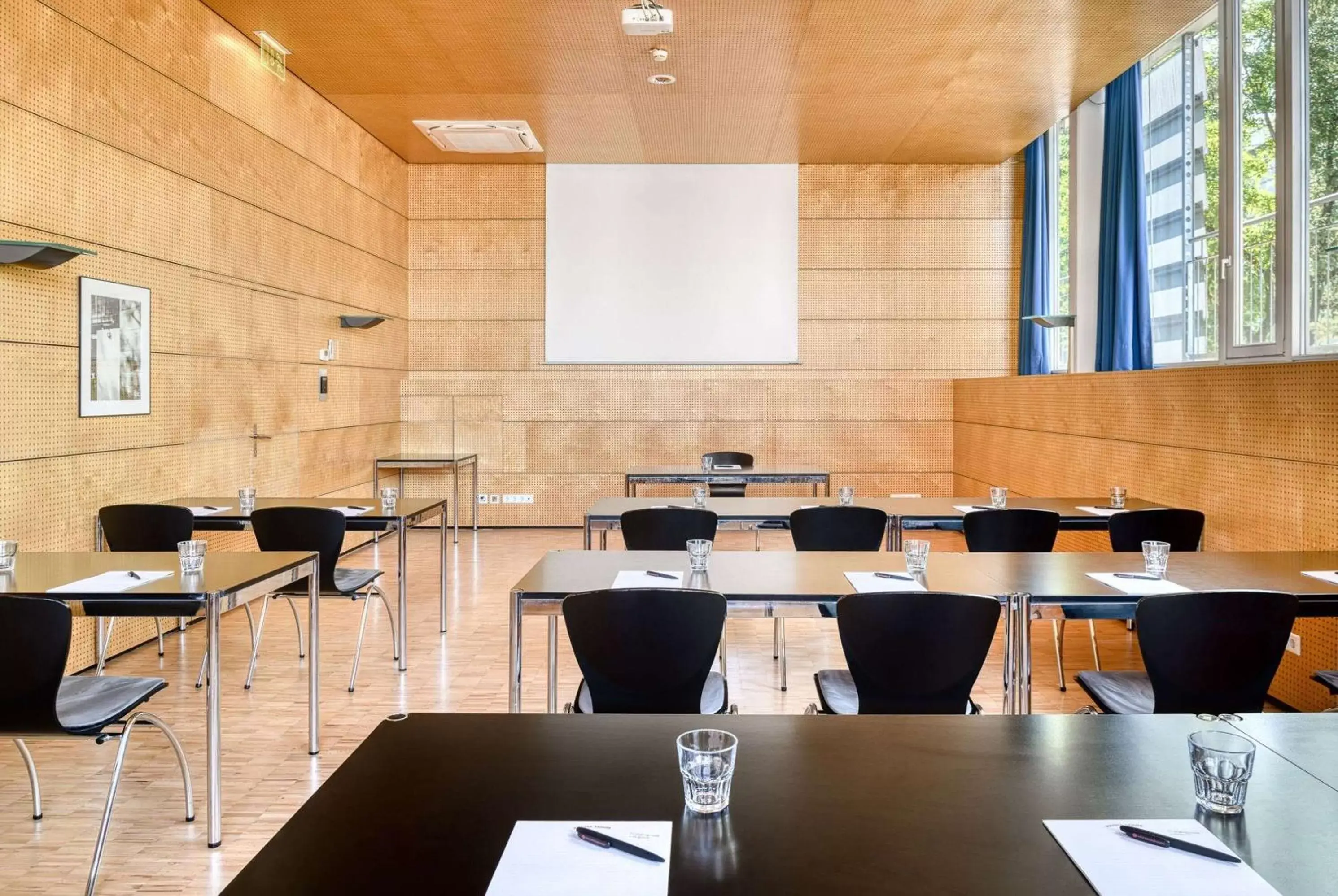 Meeting/conference room in Vienna House by Wyndham Martinspark Dornbirn