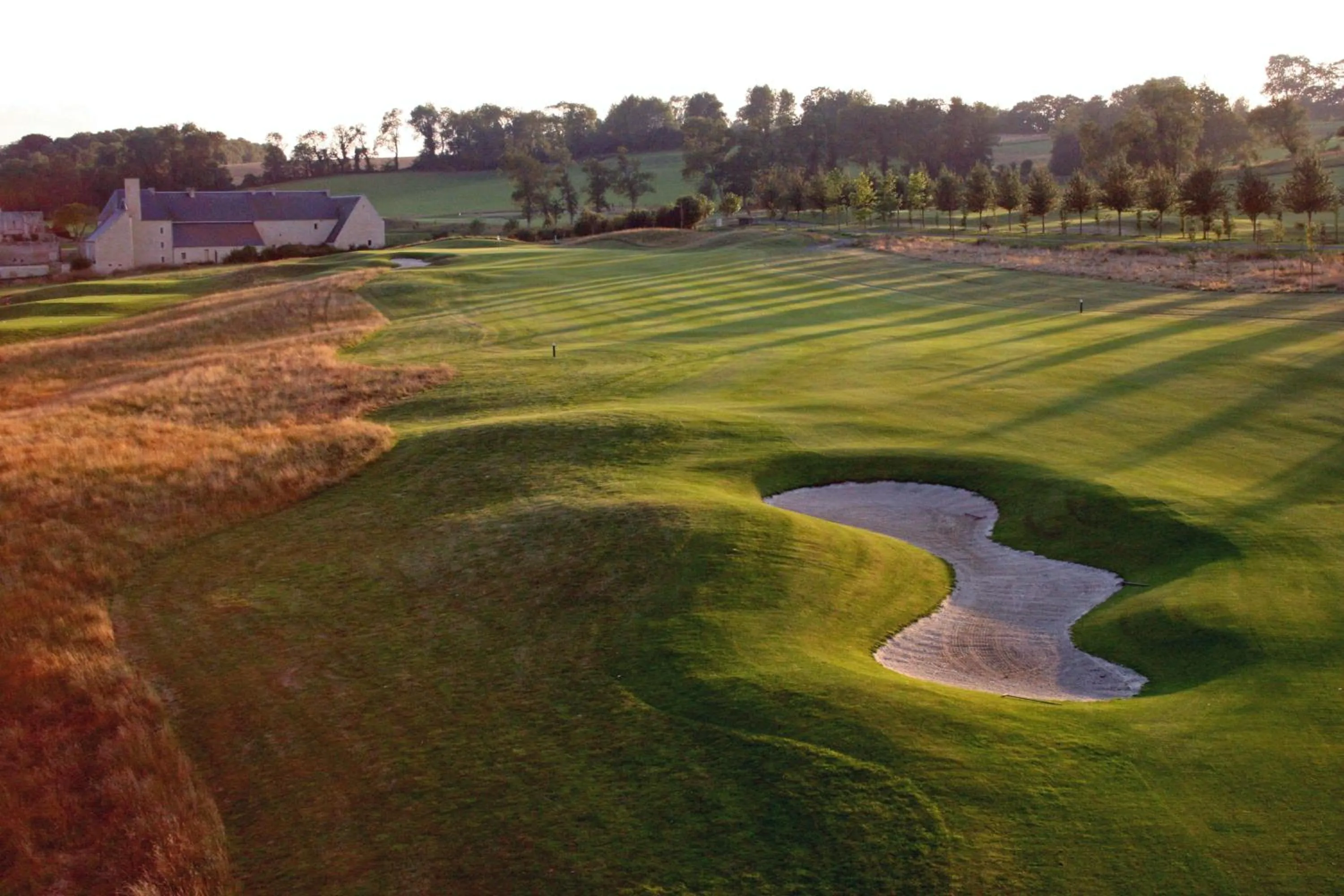 Golfcourse in Mercure Bayeux Omaha Beach