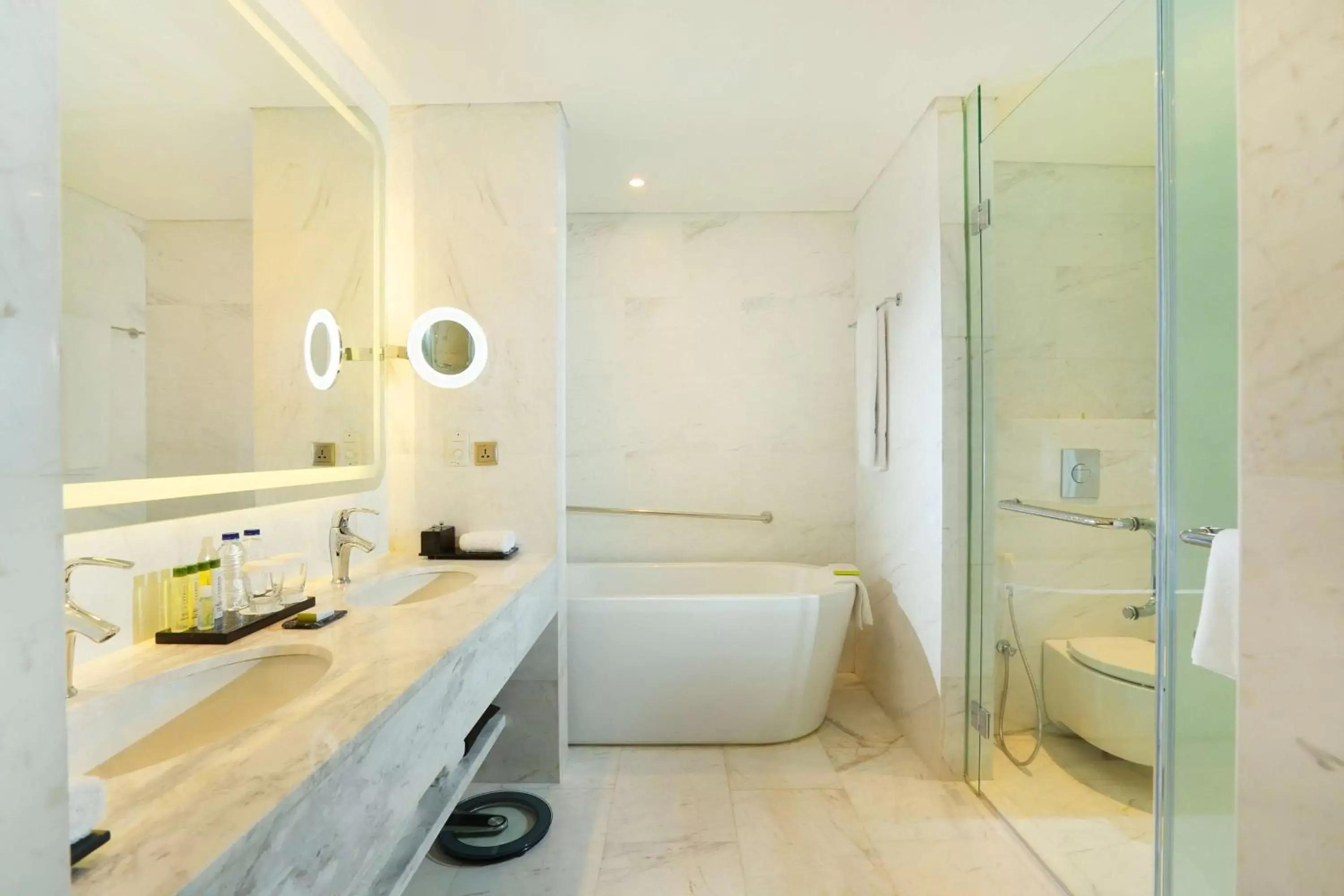 Bathroom in DoubleTree by Hilton Jakarta - Diponegoro