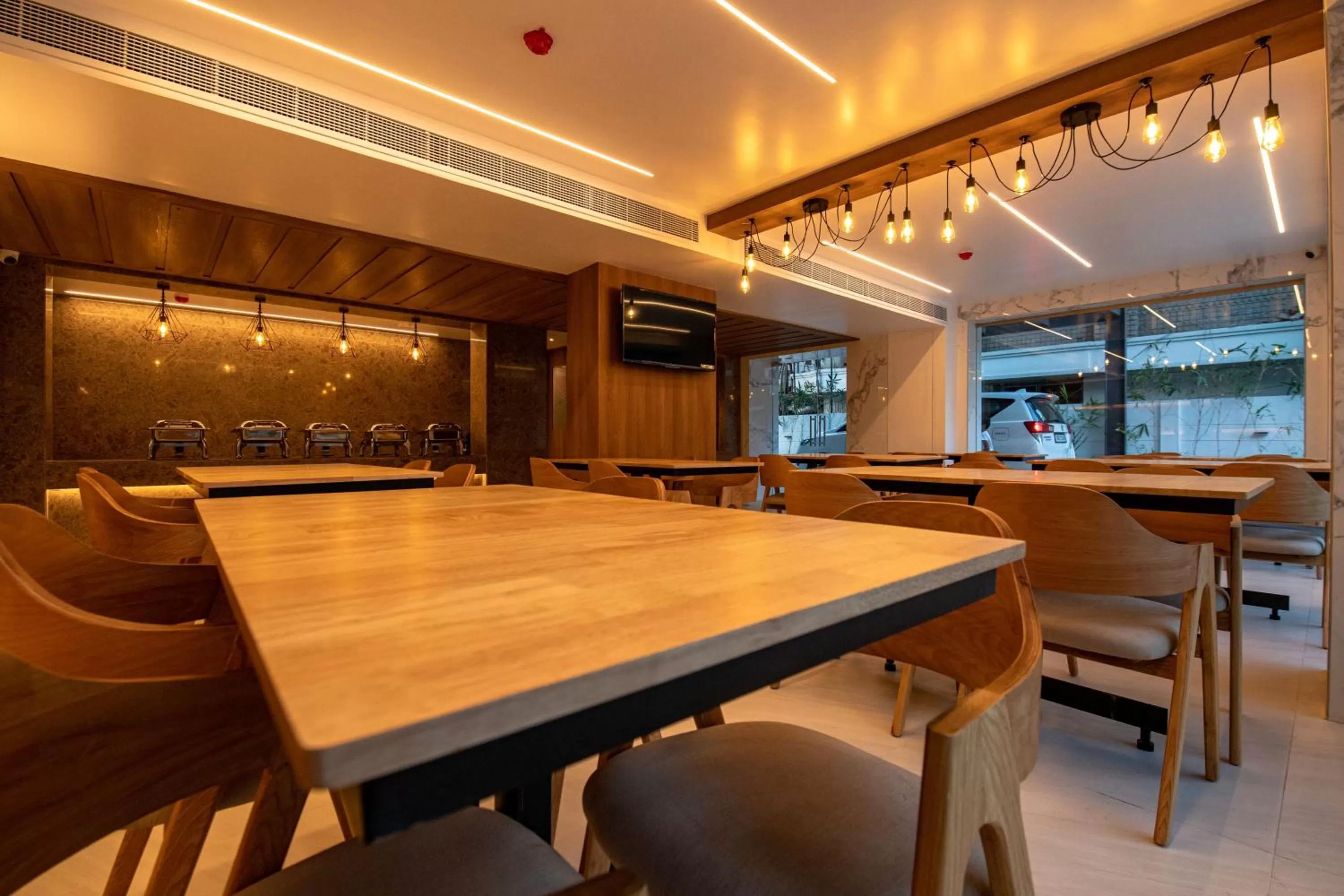 Restaurant/places to eat in RATHNA RESIDENCY - Near US CONSULATE