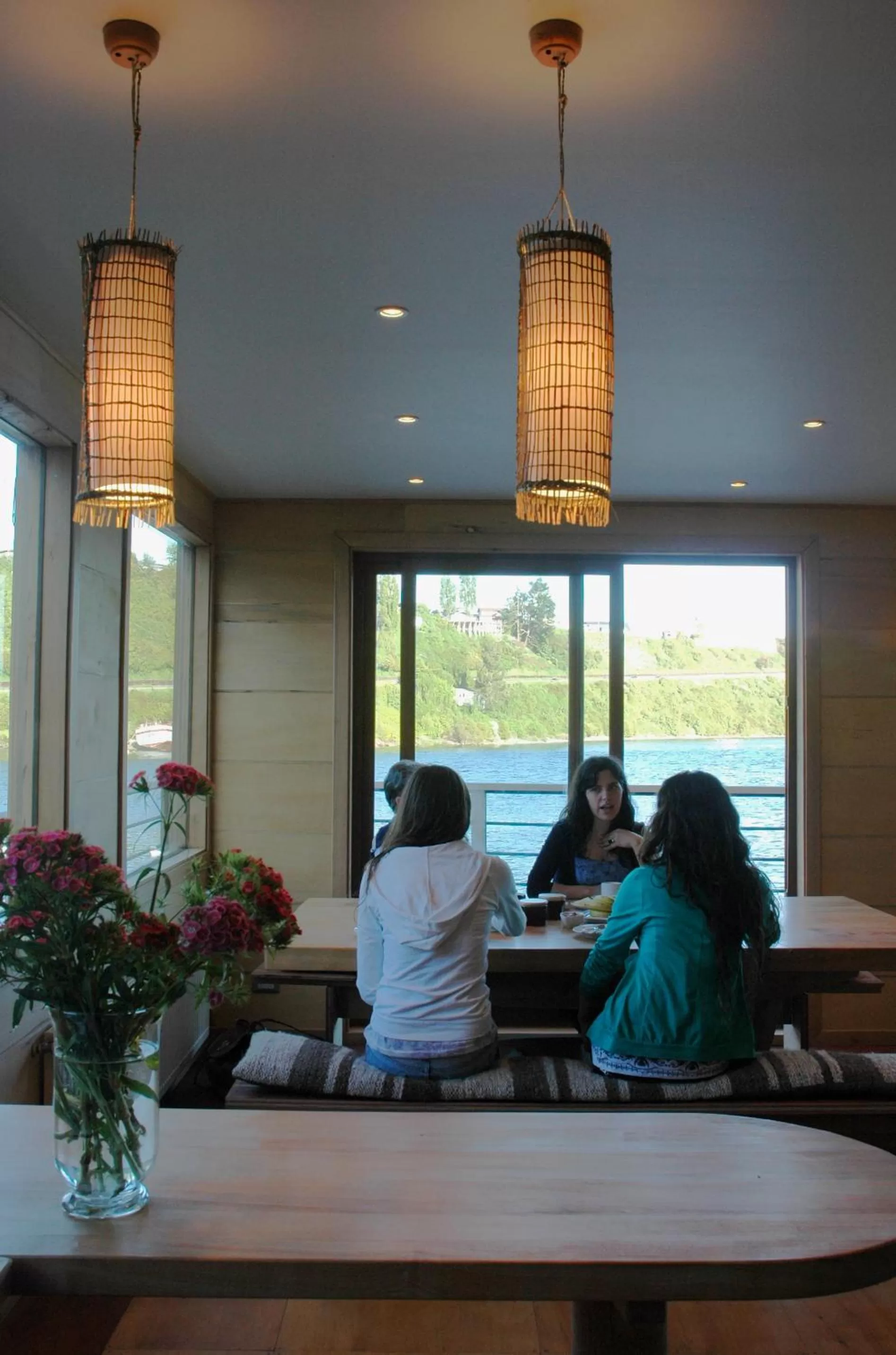 Dining area in Palafito 1326 Hotel Boutique Chiloé