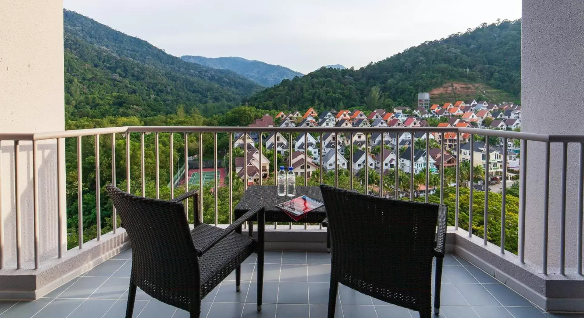 Balcony/Terrace in The Bayview Beach Resort