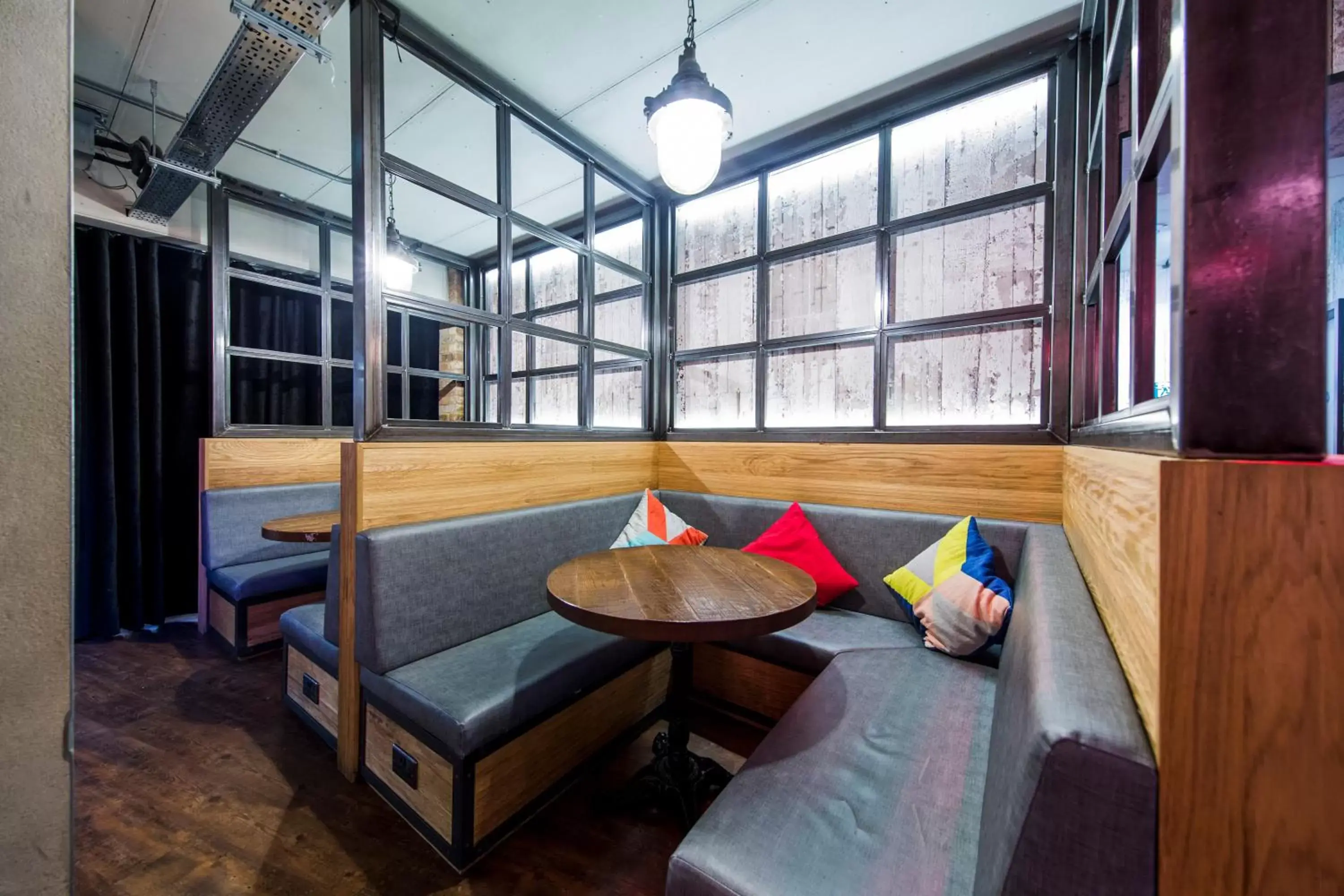 Restaurant/places to eat, Seating Area in Generator London