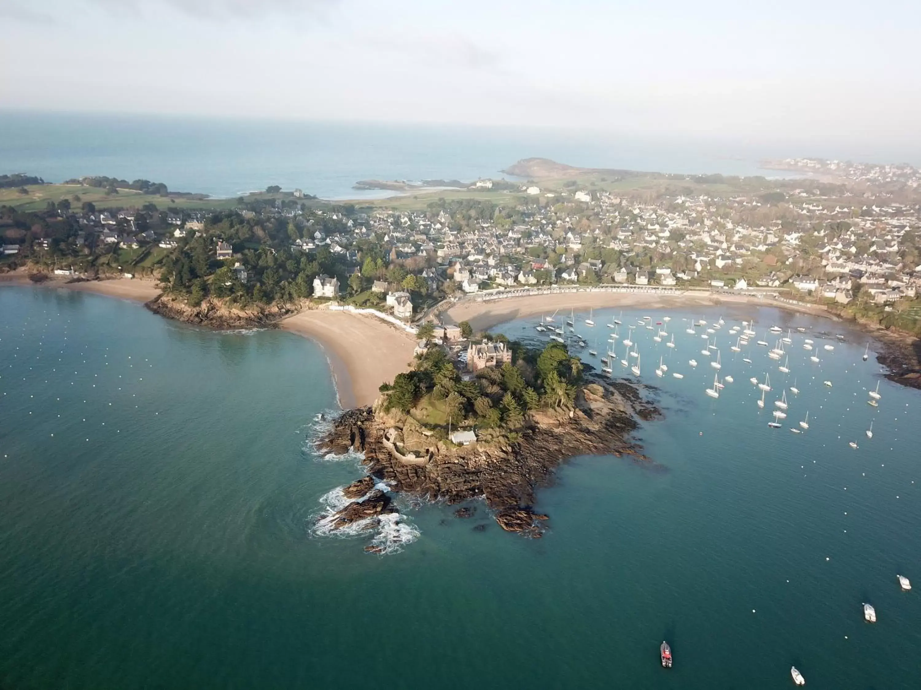 Bird's eye view, Bird's-eye View in Le Nessay