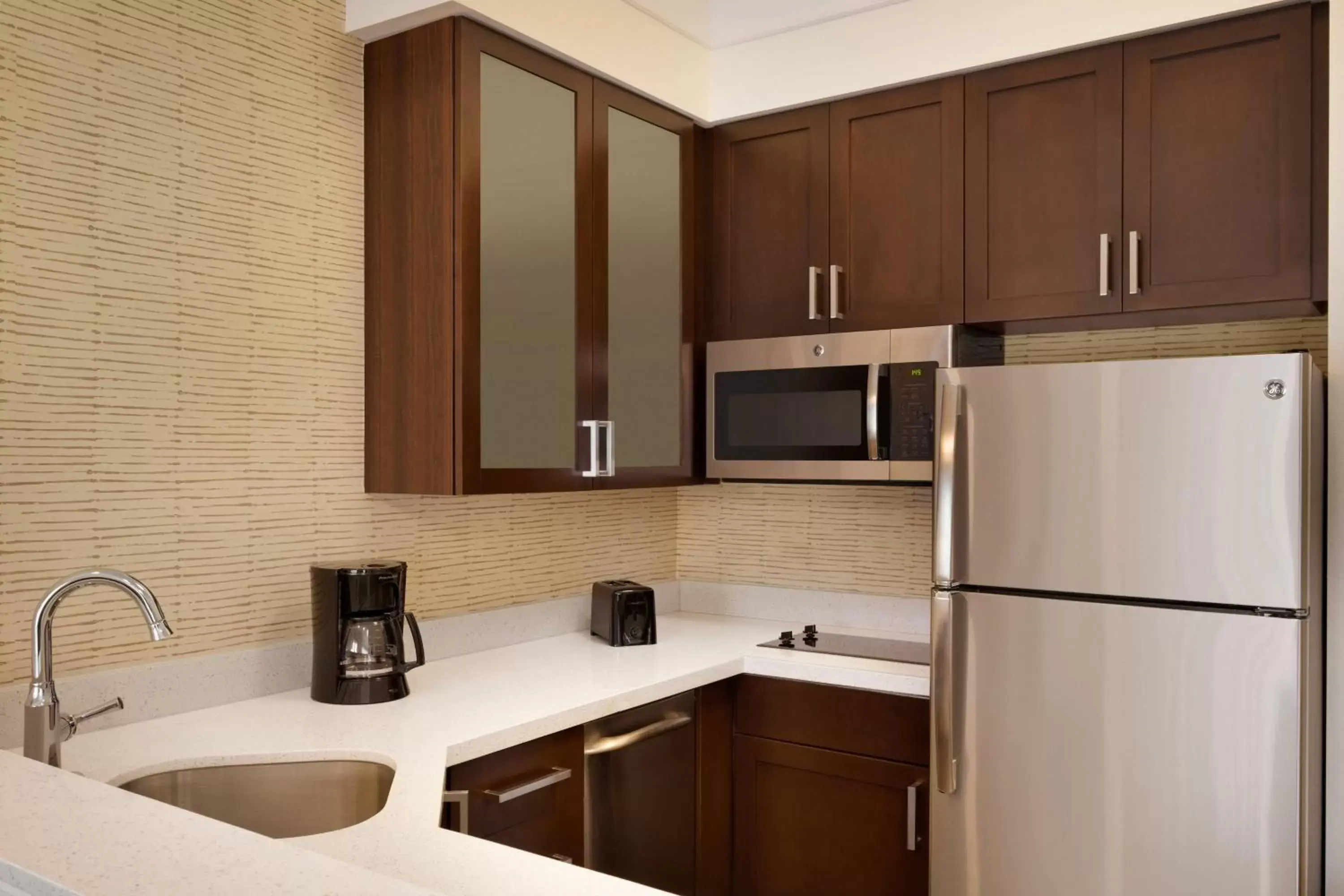 Kitchen or kitchenette, Kitchen/Kitchenette in Residence Inn by Marriott Winston-Salem Hanes Mall