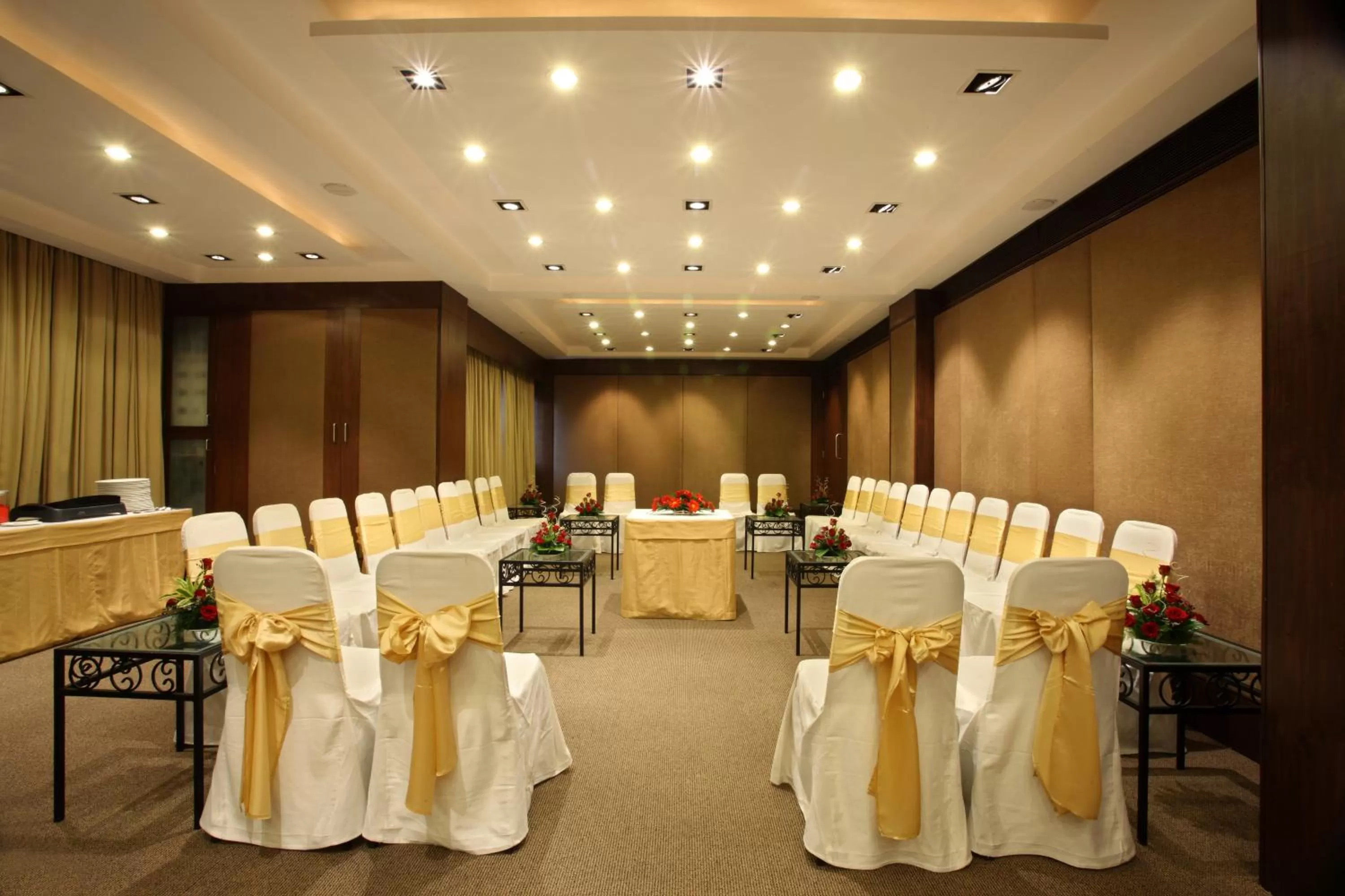 Banquet/Function facilities in Hotel Express Towers