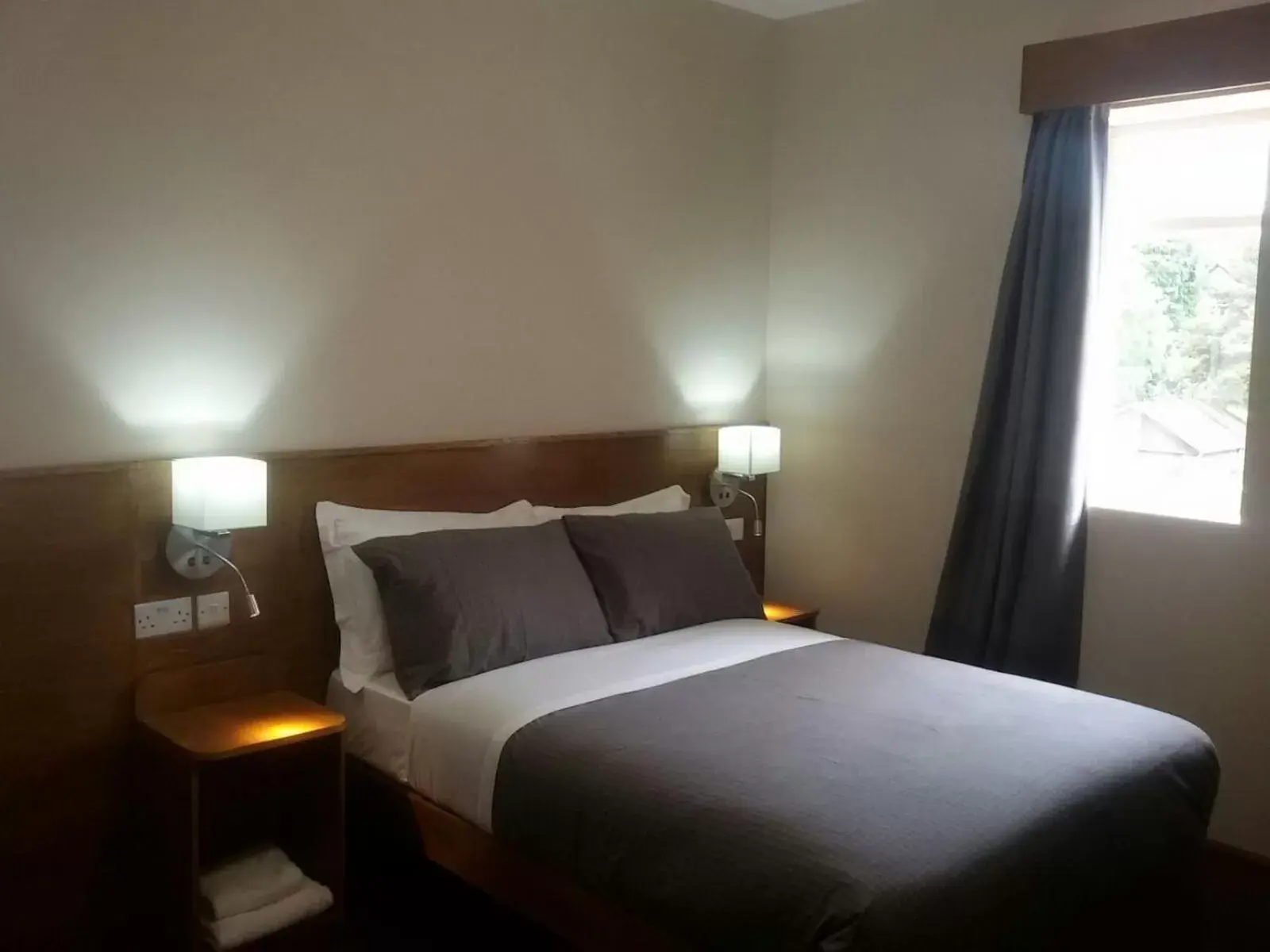 Bedroom, Bed in Crosshill House Bedroom, Bed in Crosshill House