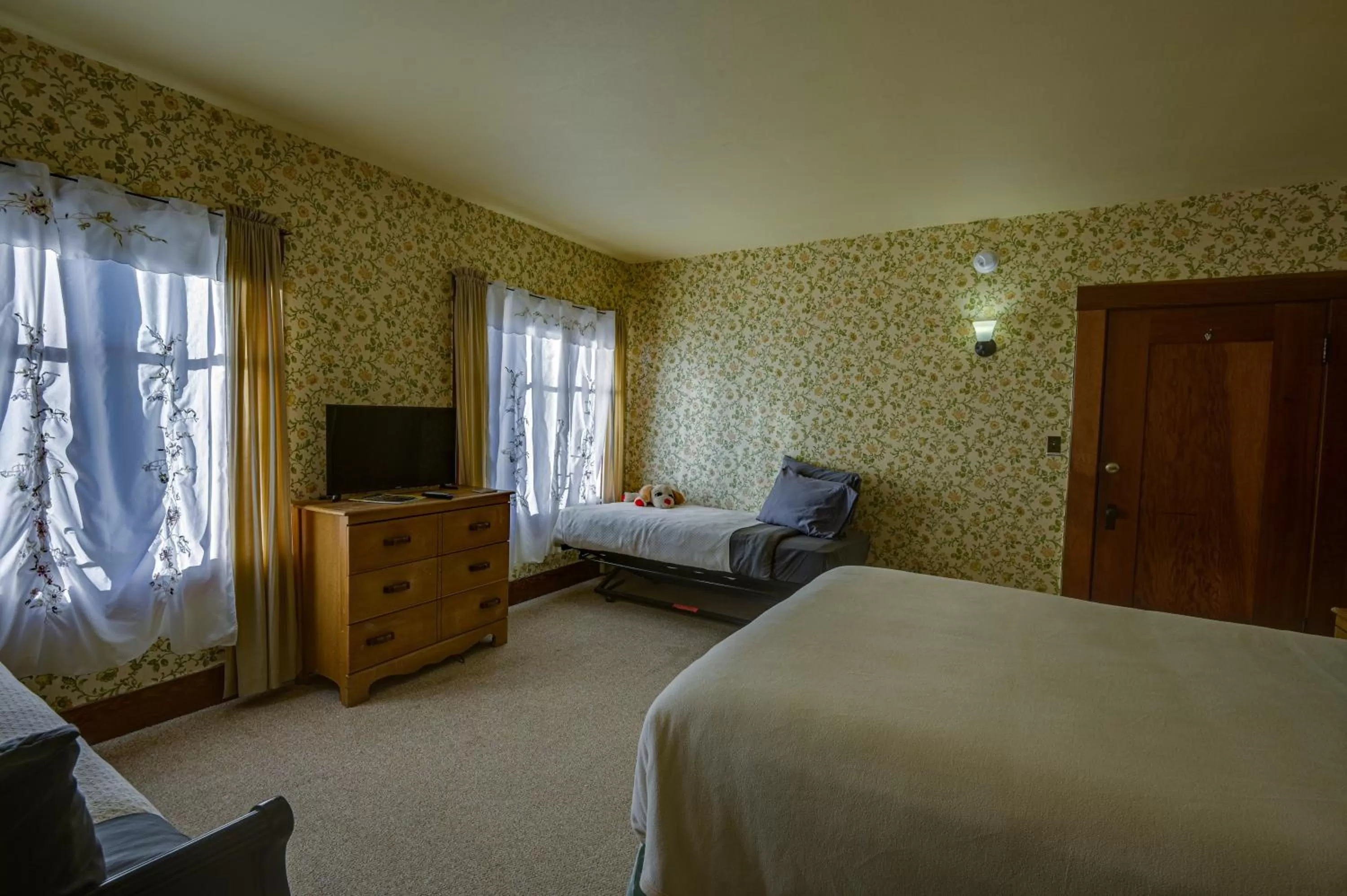 Bed in The Captains Quarters