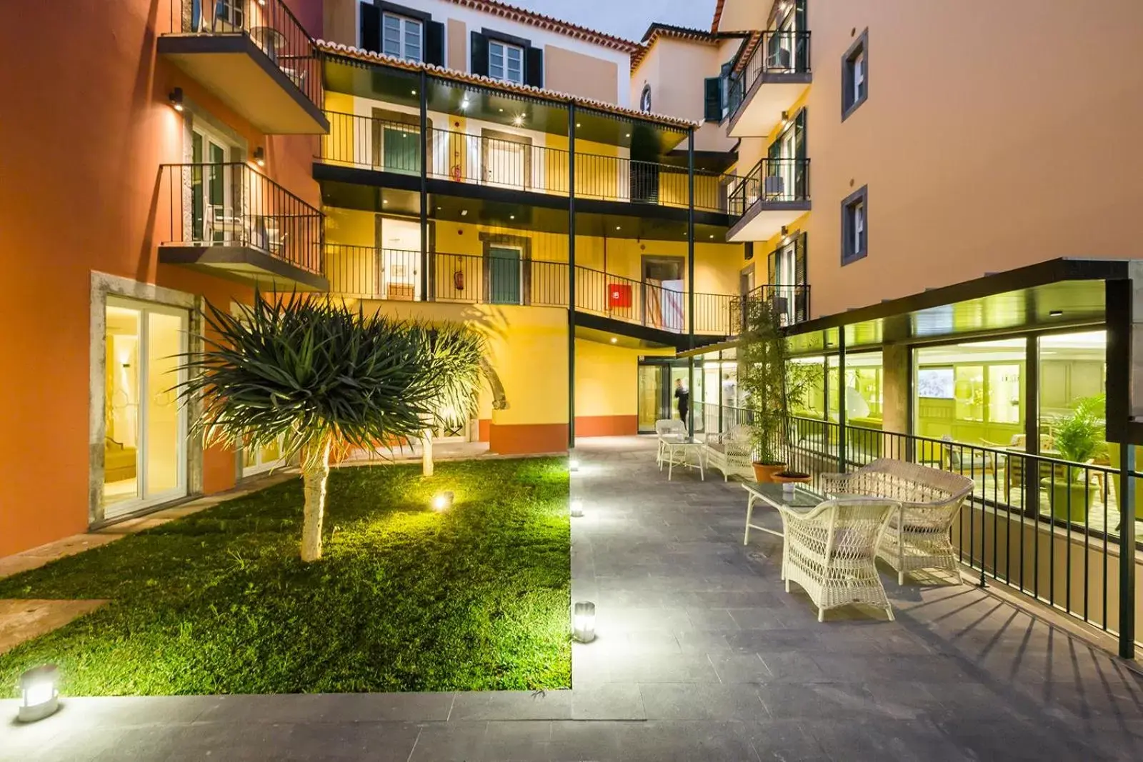 Patio in Castanheiro Boutique Hotel