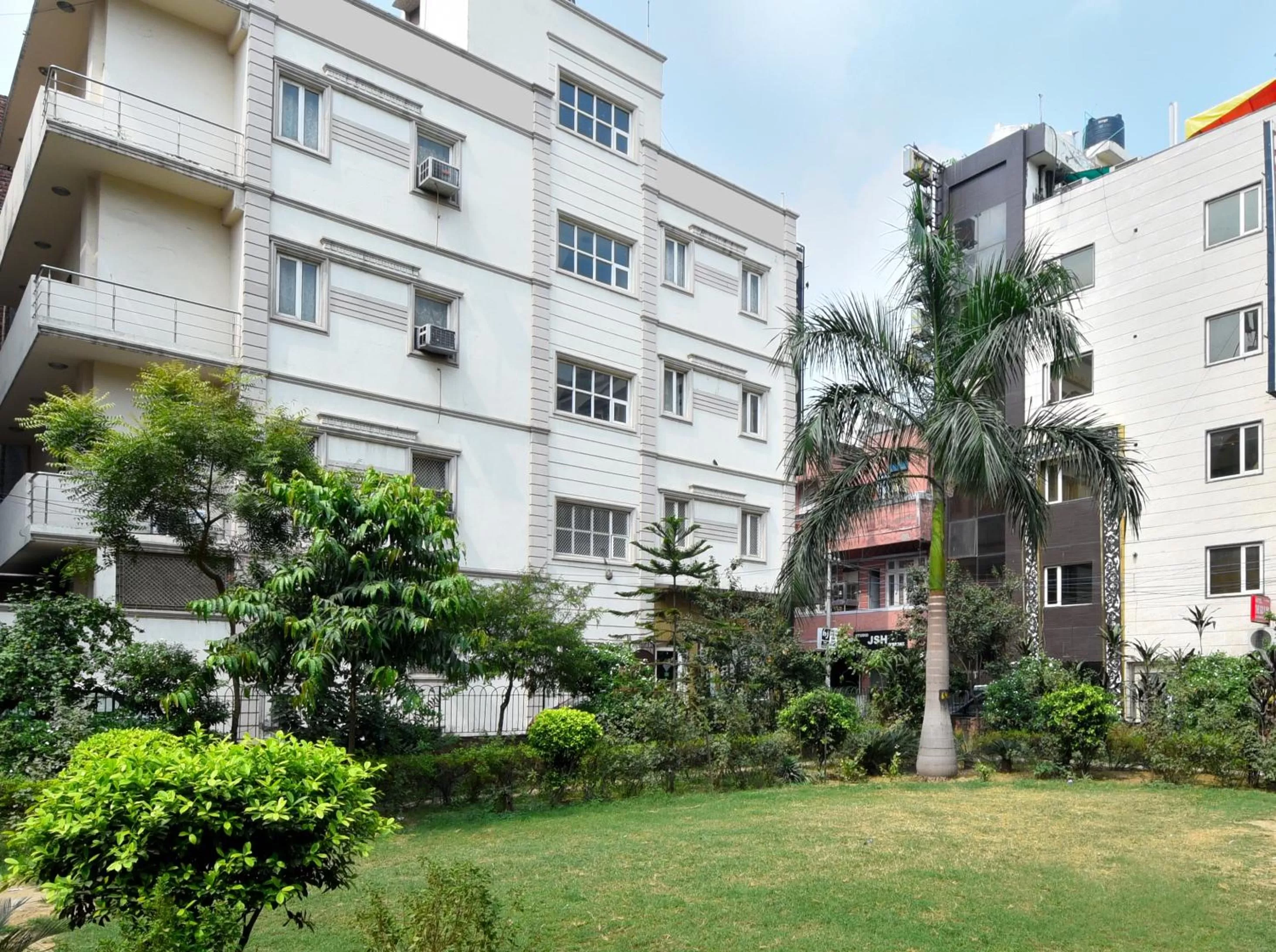 Garden in Persona International Hotel Karol Bagh Delhi