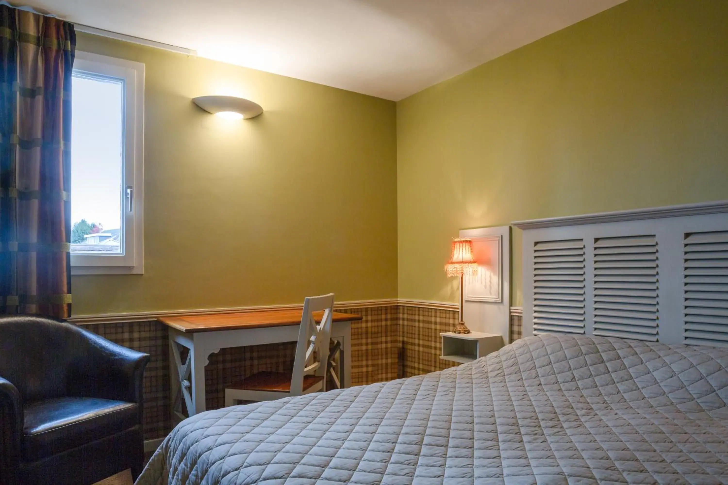 Superior Twin Room in The Originals City, Le Cottage Hôtel, Bruay-la-Buissière Superior Twin Room in The Originals City, Le Cottage Hôtel, Bruay-la-Buissière