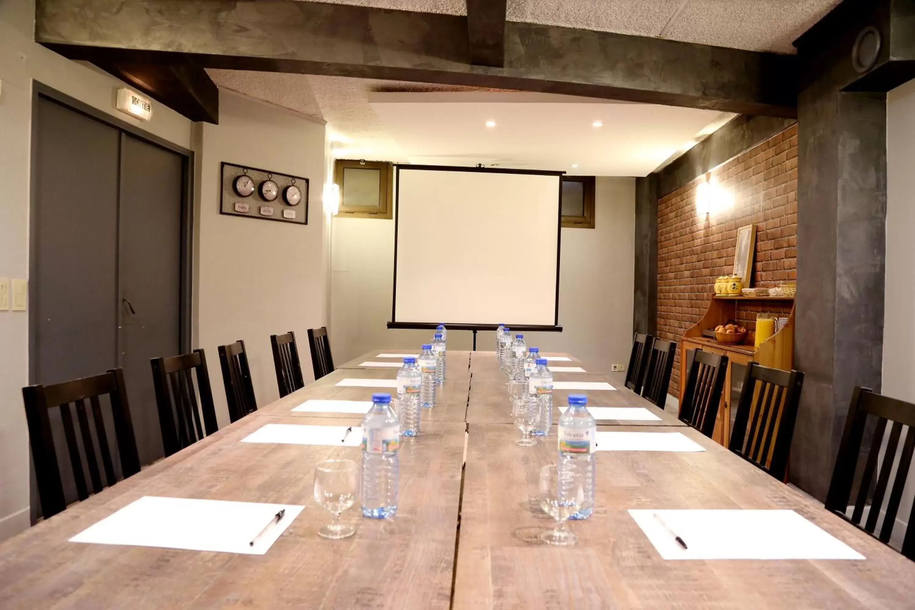 Meeting/conference room in Hotel Paris Villette